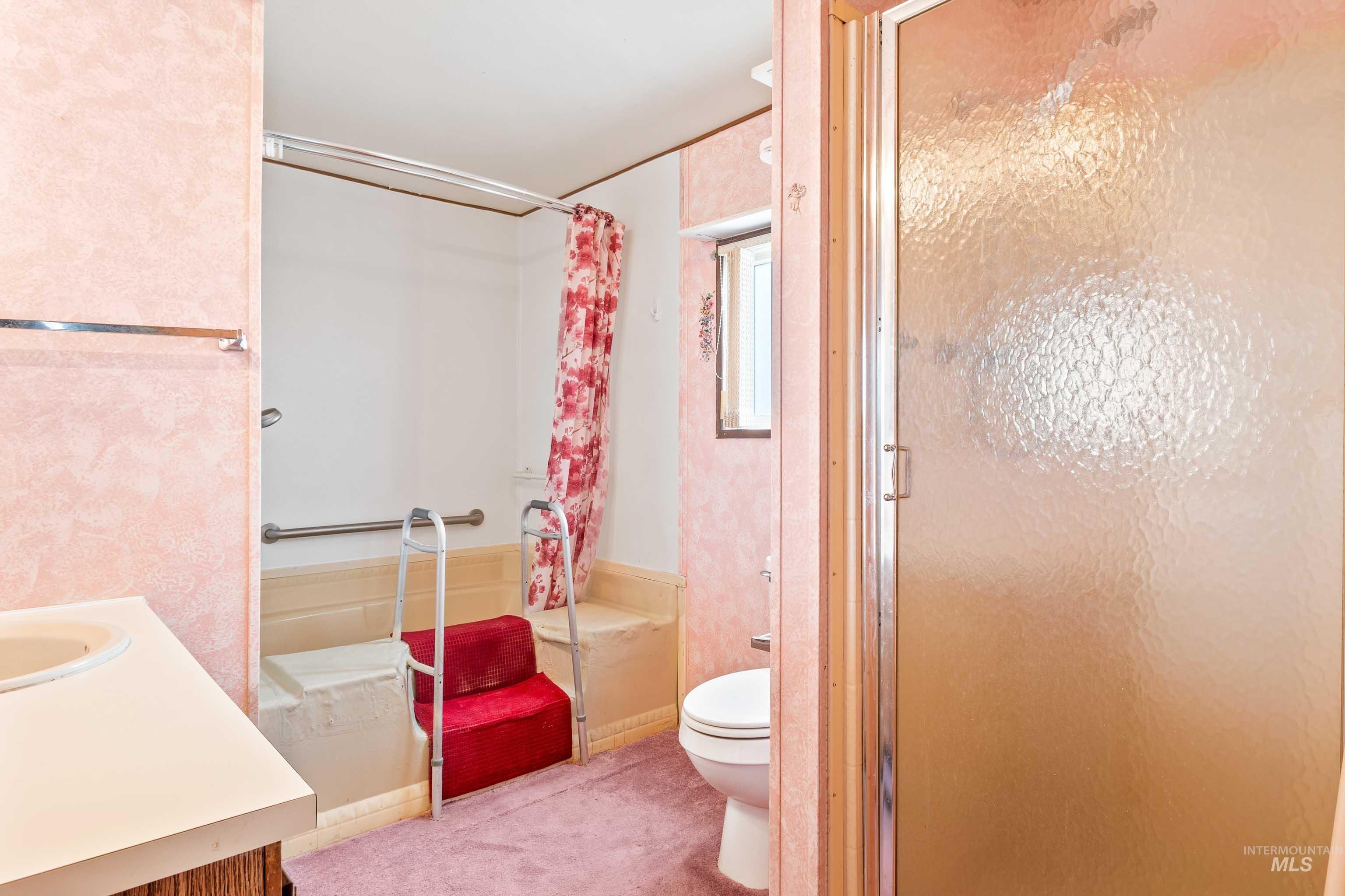 419 Fruitland Avenue Property Photo 13