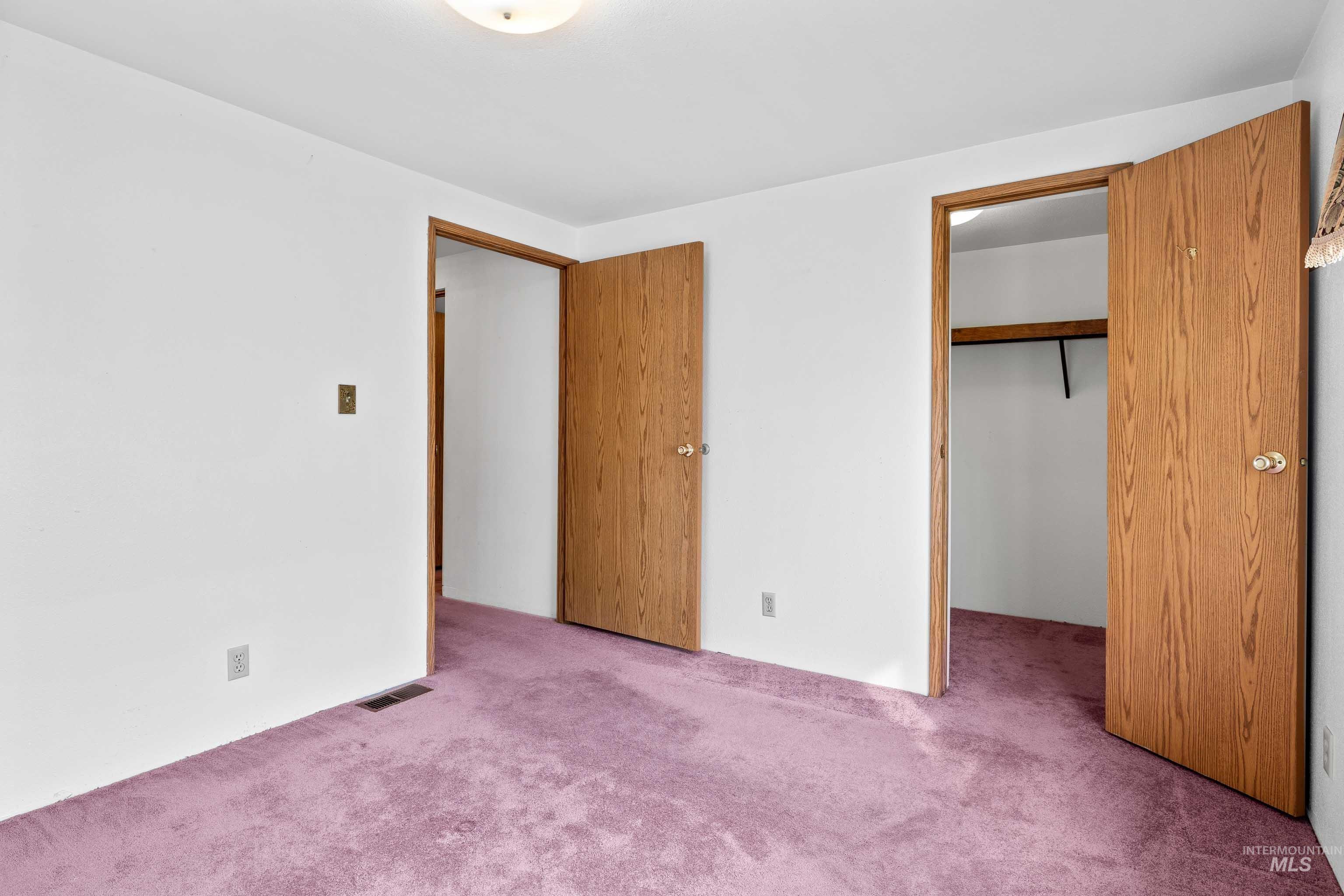 419 Fruitland Avenue Property Photo 16