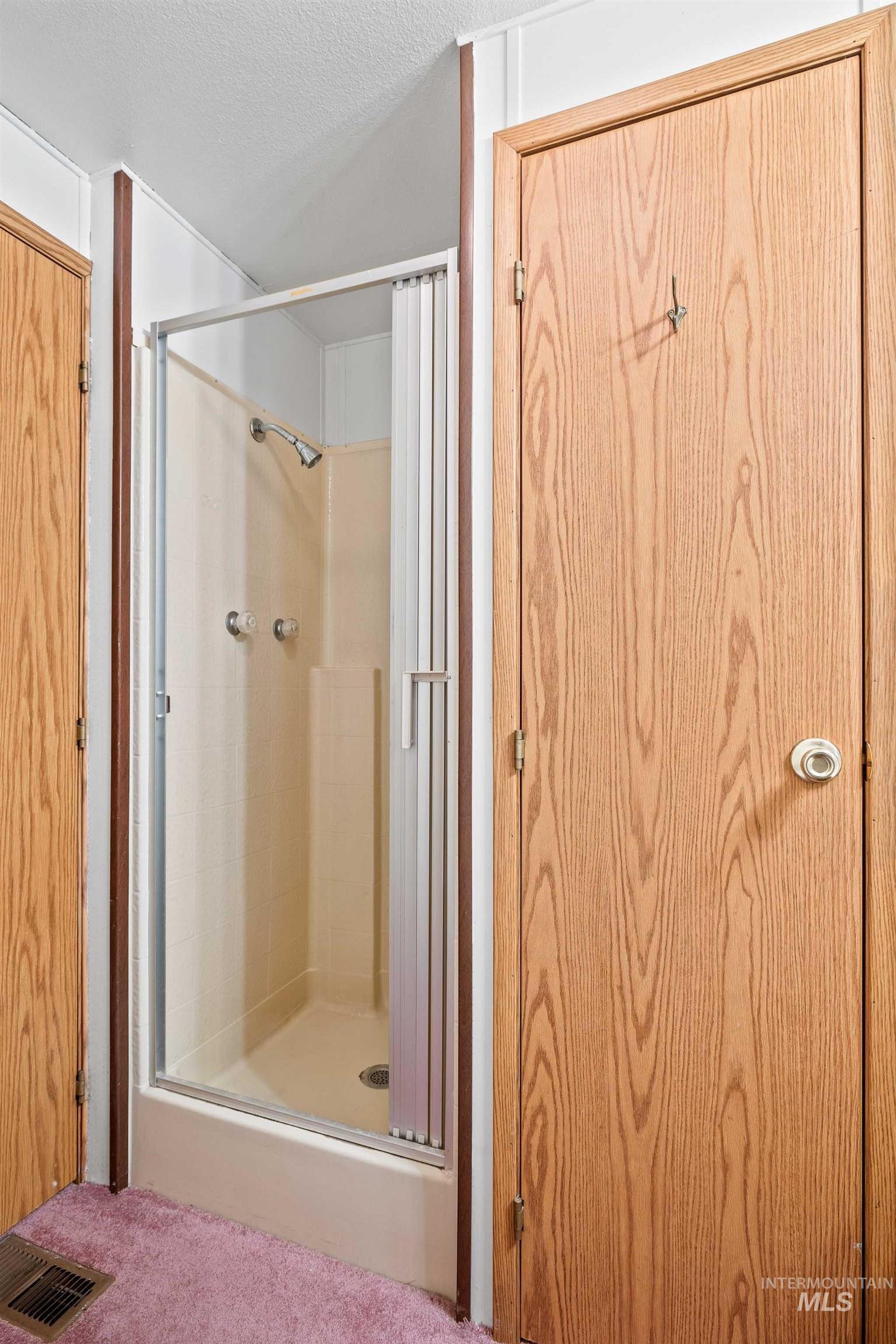 419 Fruitland Avenue Property Photo 18