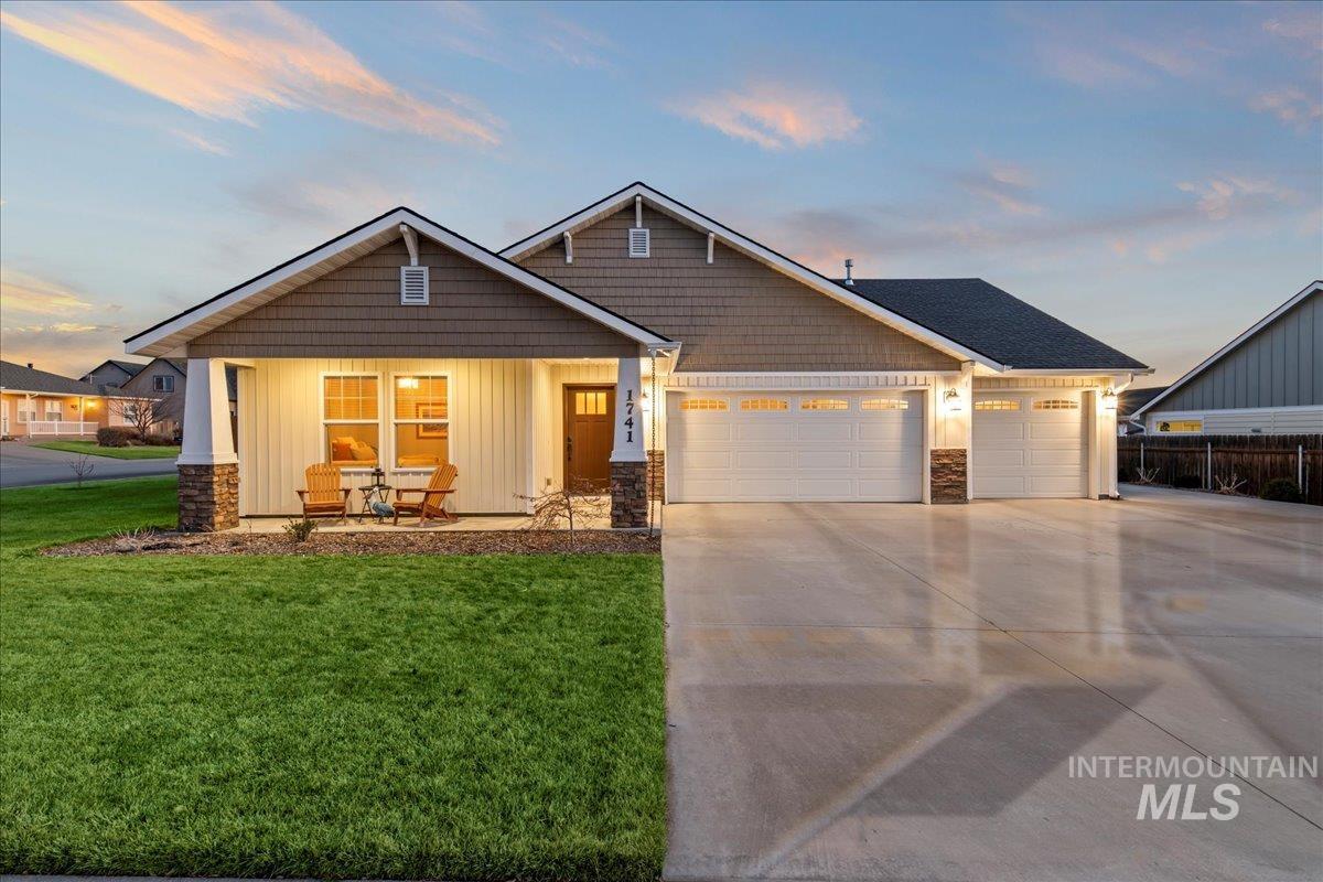 1741 Ne Bedrock St. Property Photo