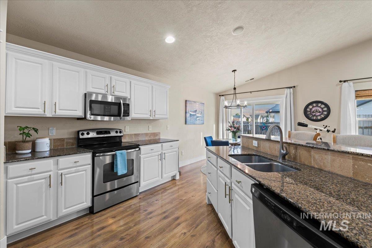 1741 Ne Bedrock St. Property Photo 20