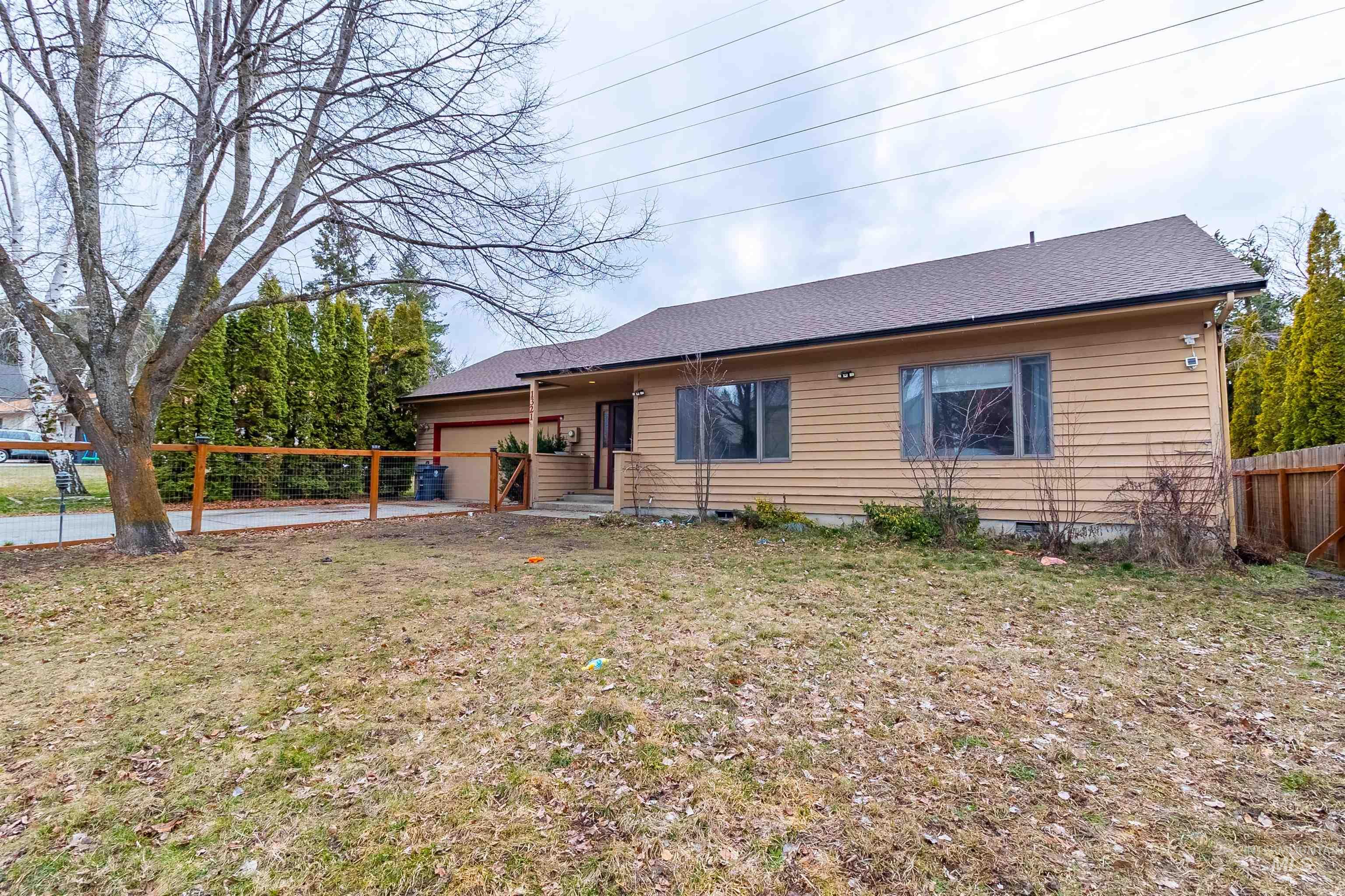 1321 Pine Cone Rd Property Photo