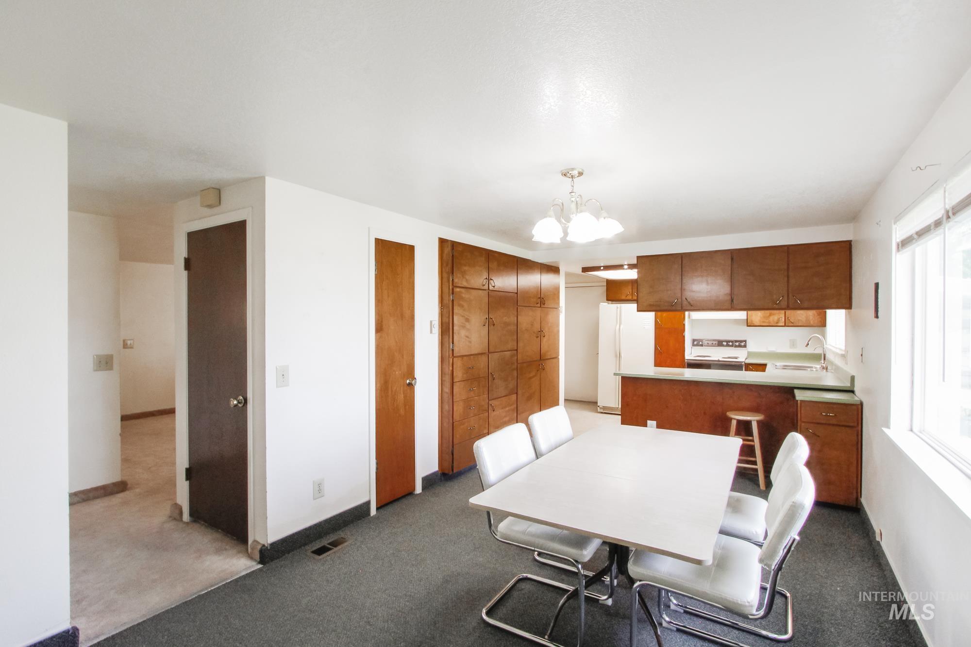 17050 Midland Blvd Property Photo 6
