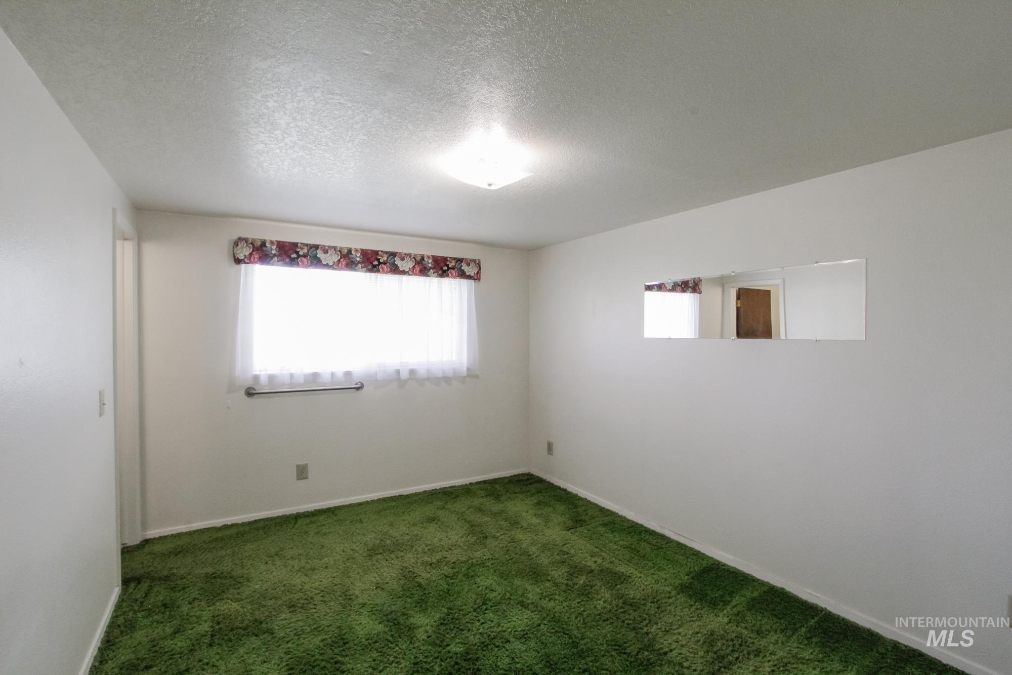 17050 Midland Blvd Property Photo 13