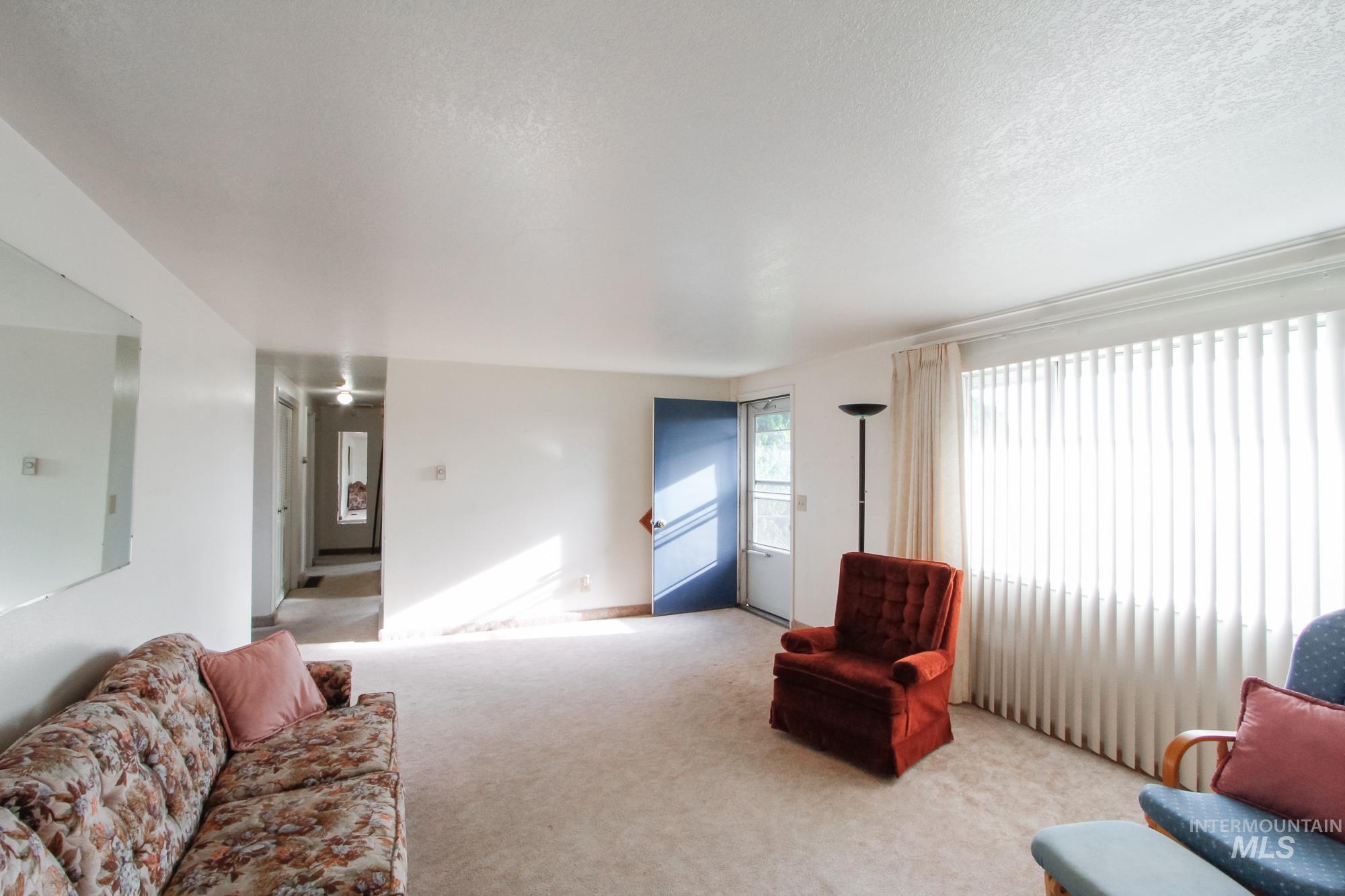 17050 Midland Blvd Property Photo 11