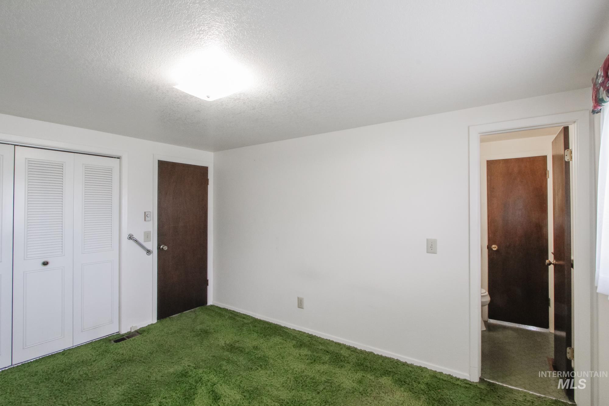 17050 Midland Blvd Property Photo 17