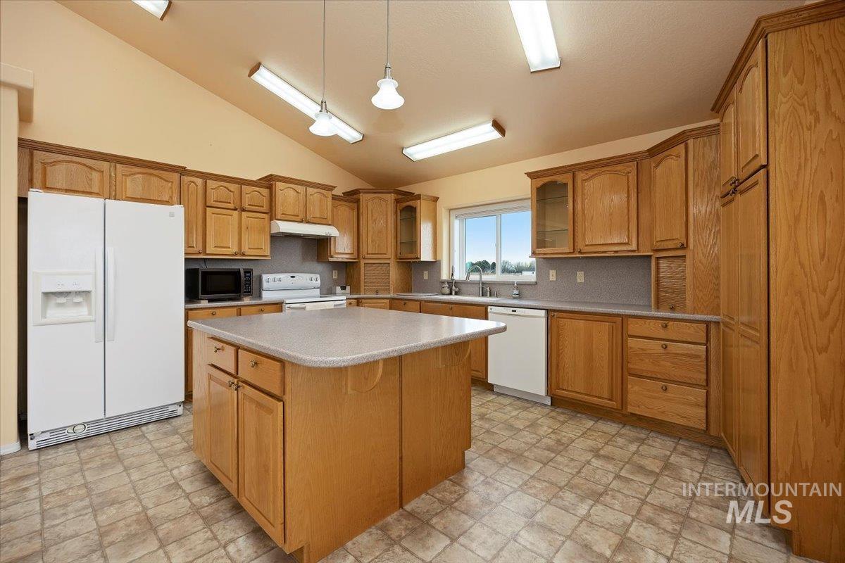 3610 E 3850 N Property Photo 10