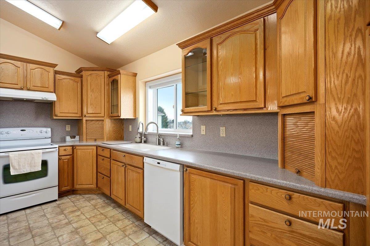 3610 E 3850 N Property Photo 11
