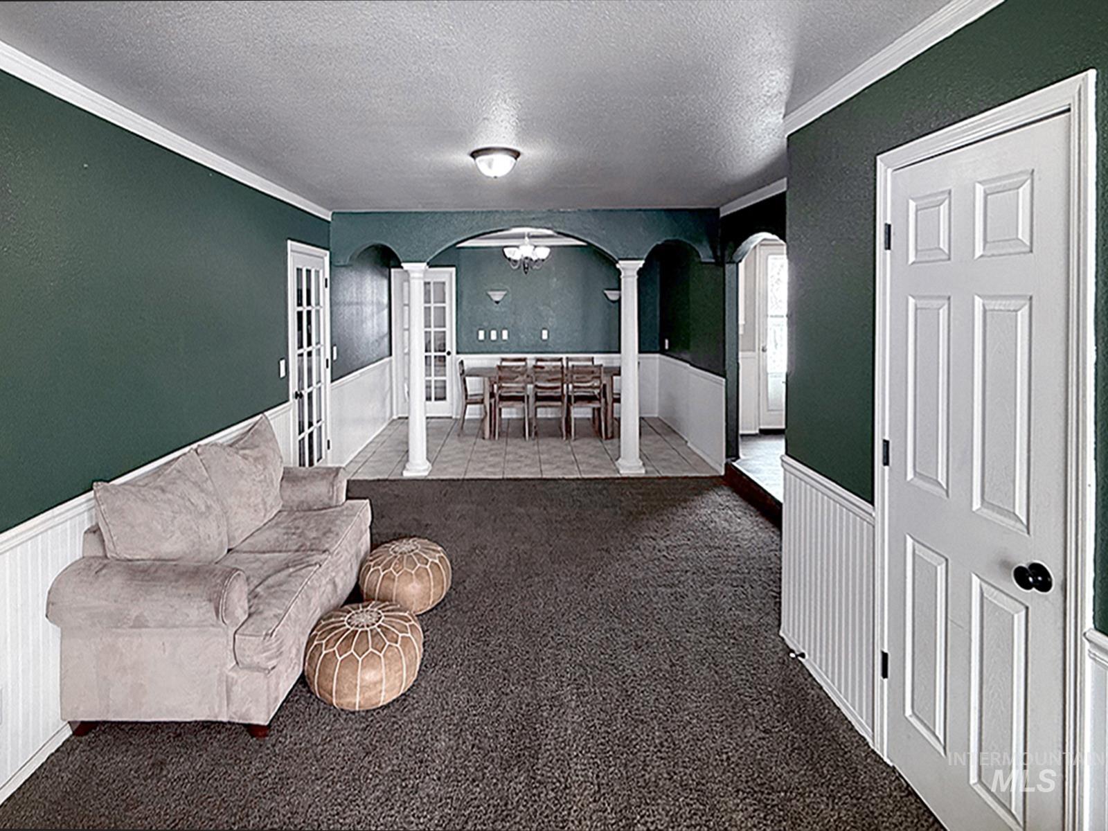 2262 Terrace Drive Property Photo 5
