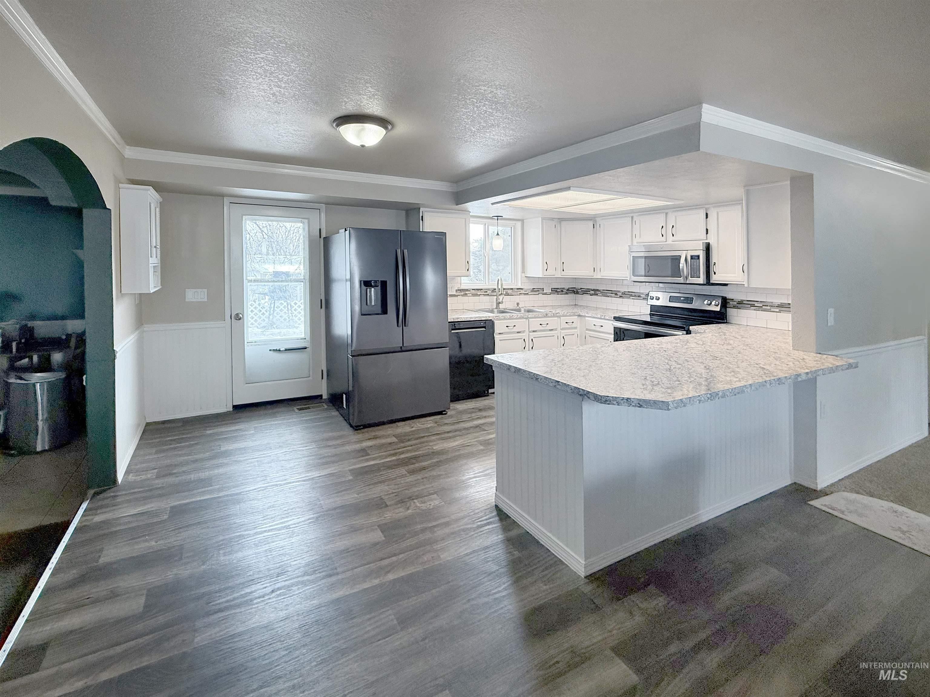 2262 Terrace Drive Property Photo 10