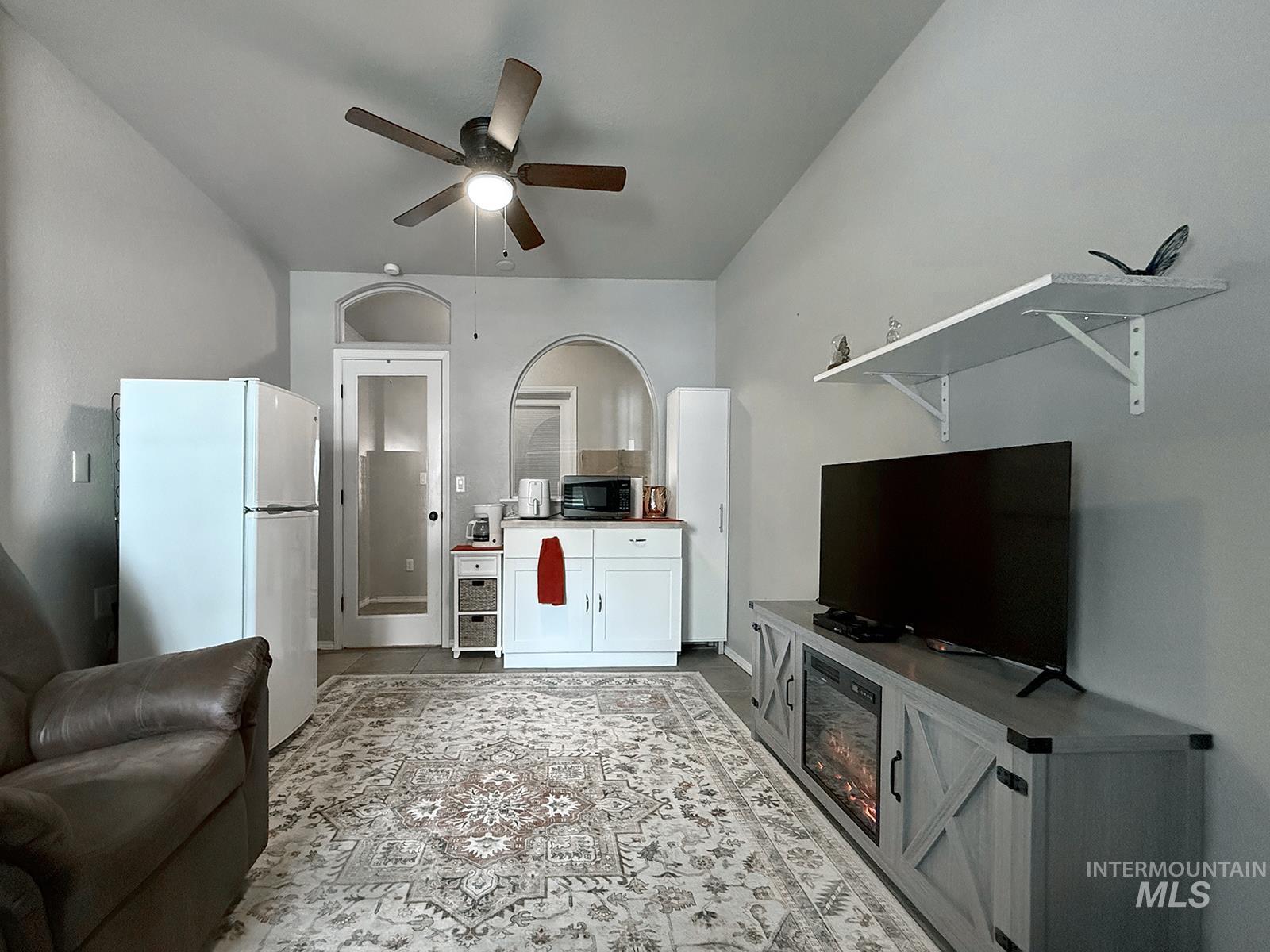 2262 Terrace Drive Property Photo 13