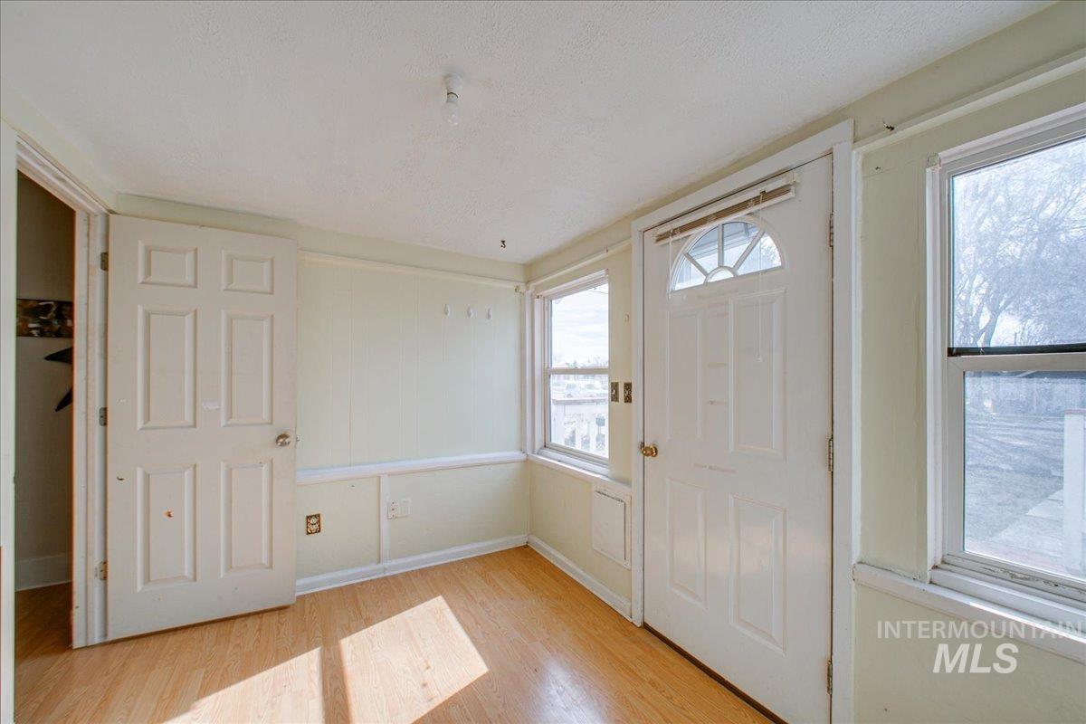 512 7th Street S Property Photo 4