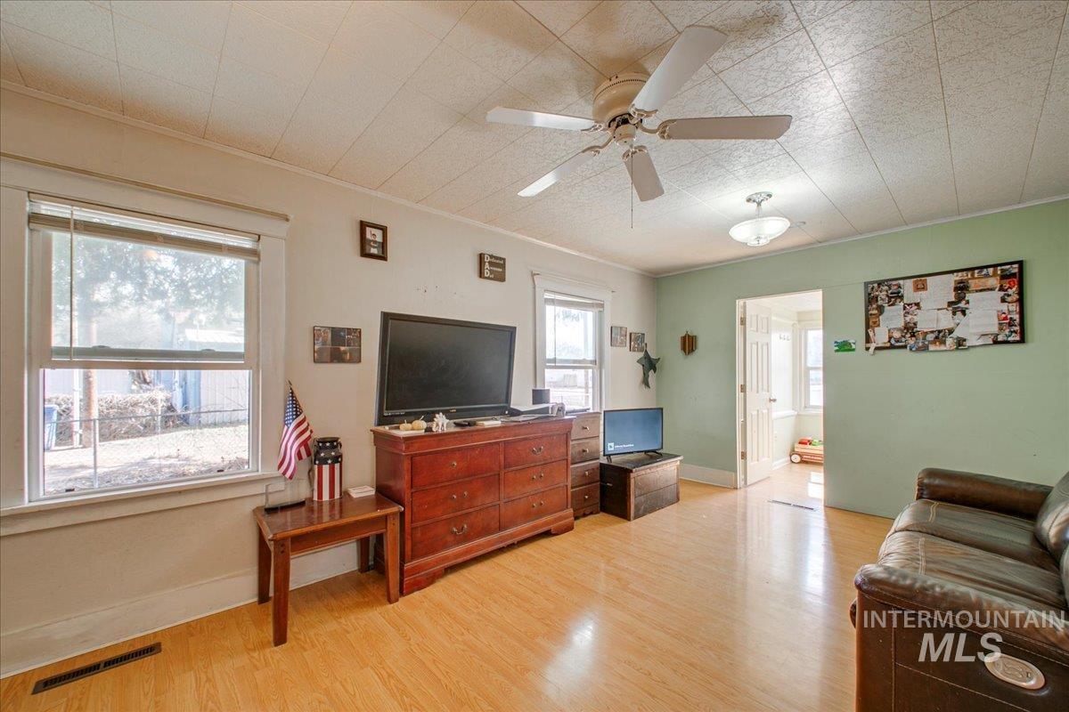 512 7th Street S Property Photo 7