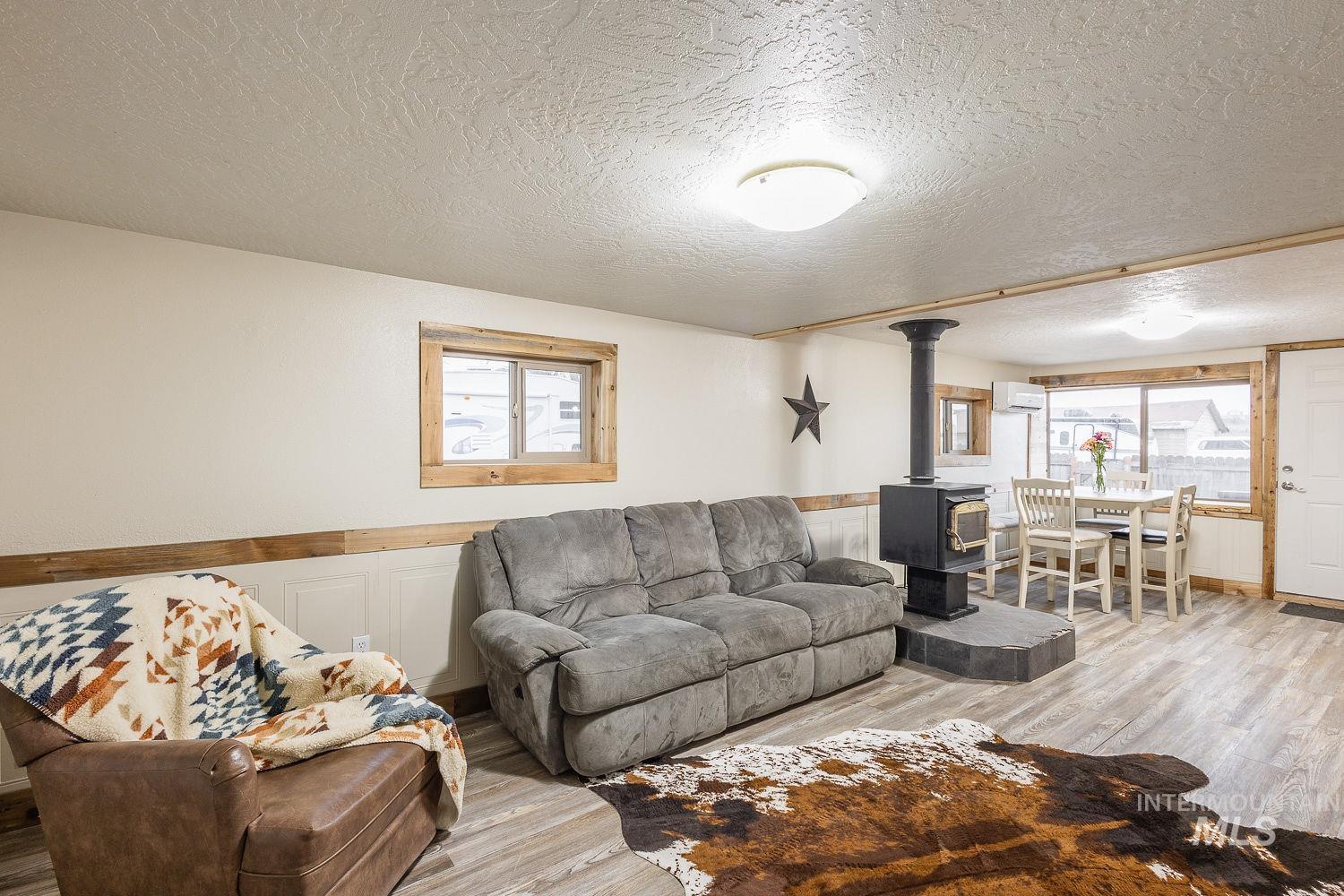 3124 E. Chicago St. Property Photo 5