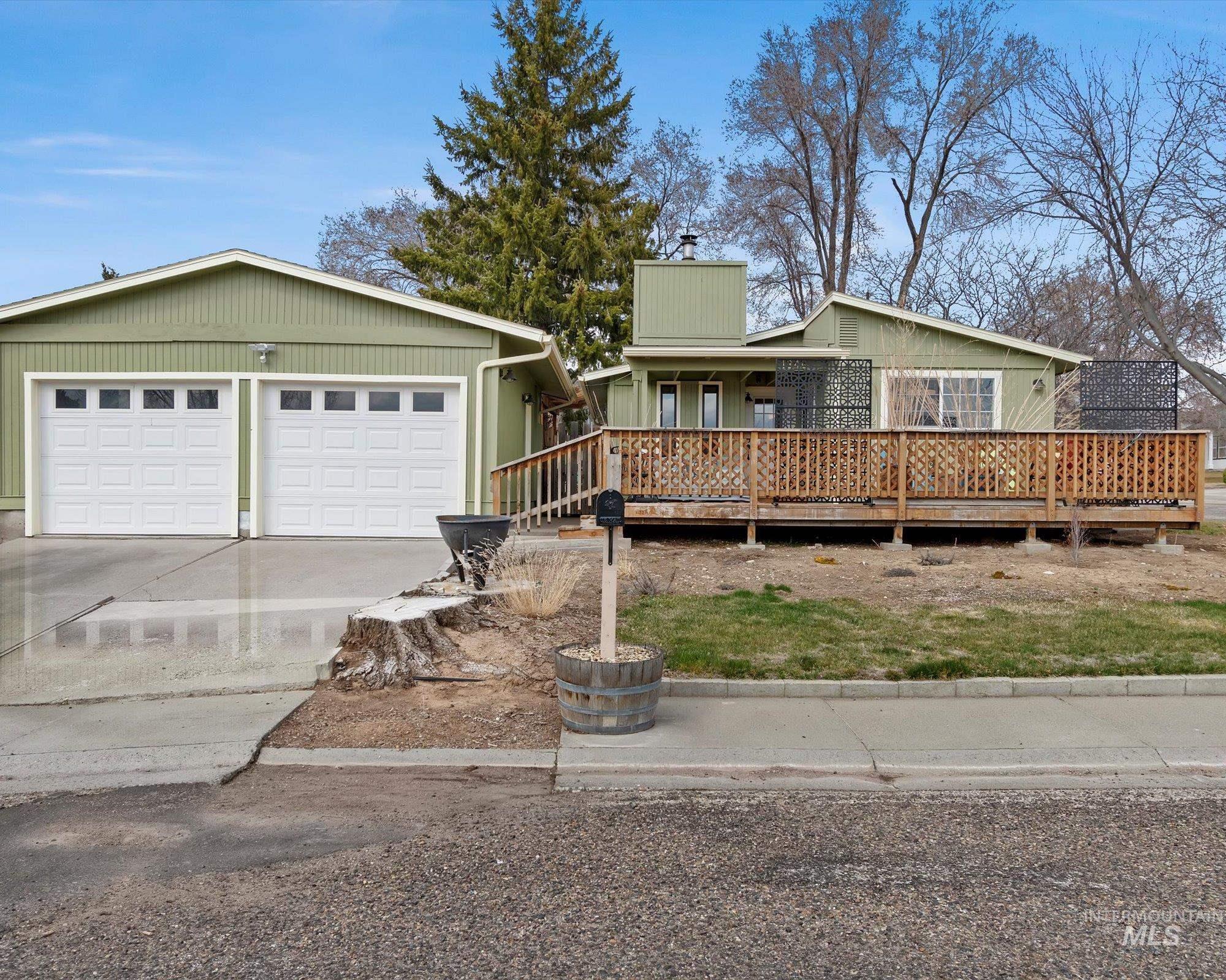 1340 E 18th N St Property Photo