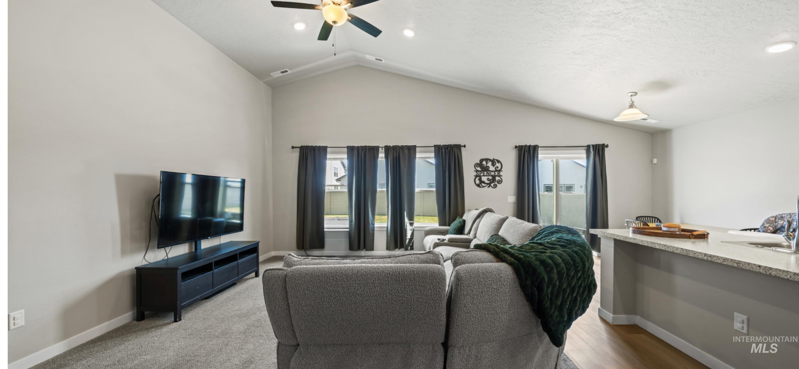 12443 Varga St. Property Photo 14