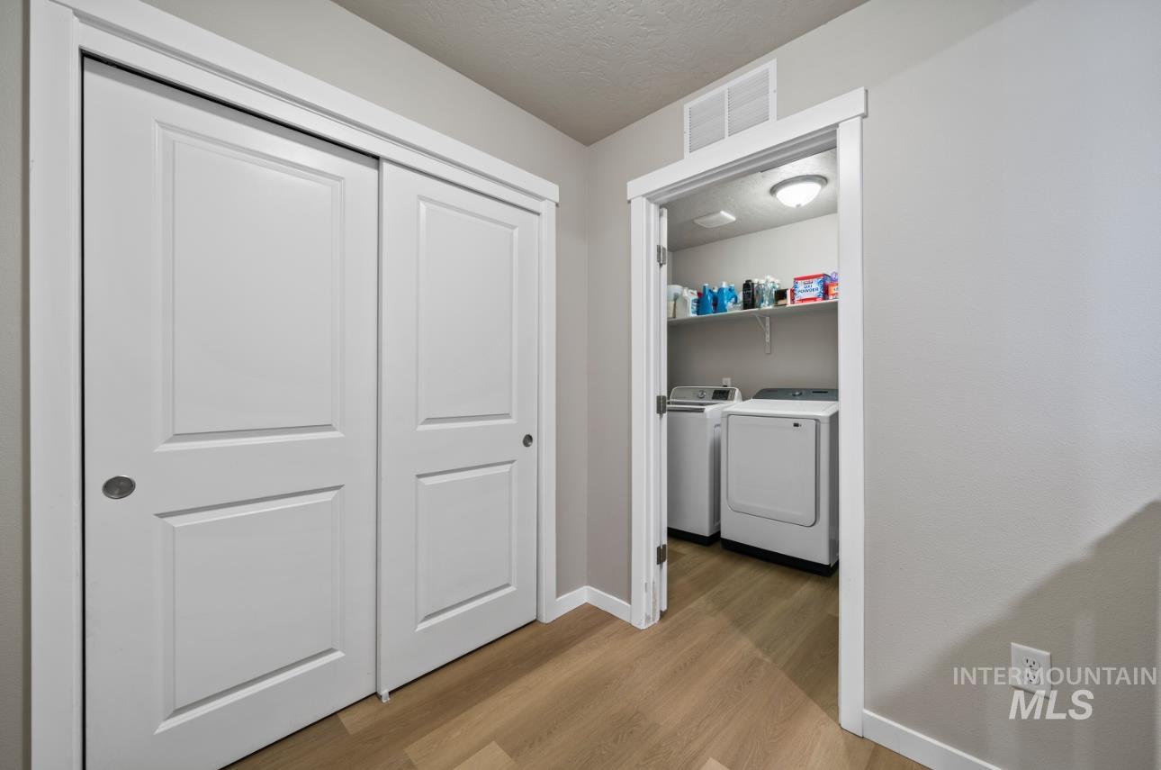 12443 Varga St. Property Photo 27