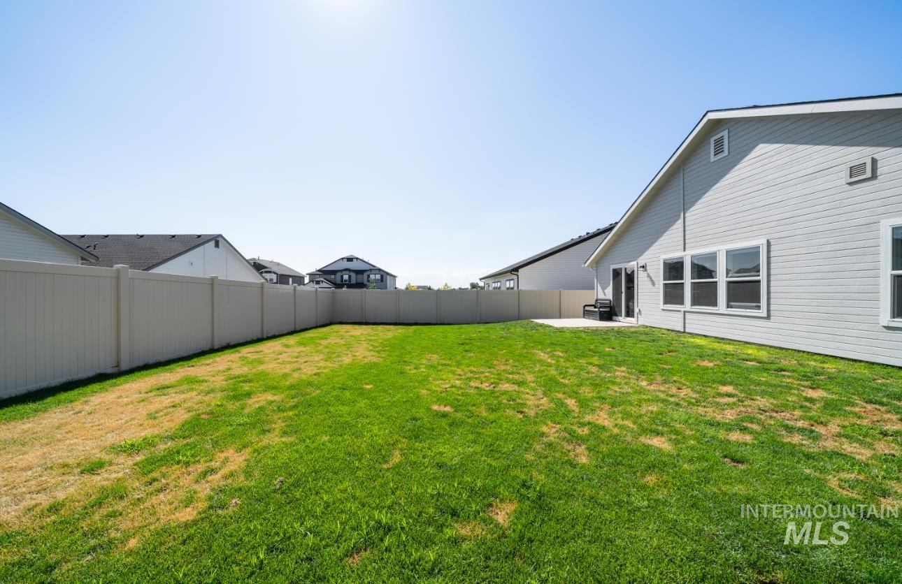 12443 Varga St. Property Photo 28