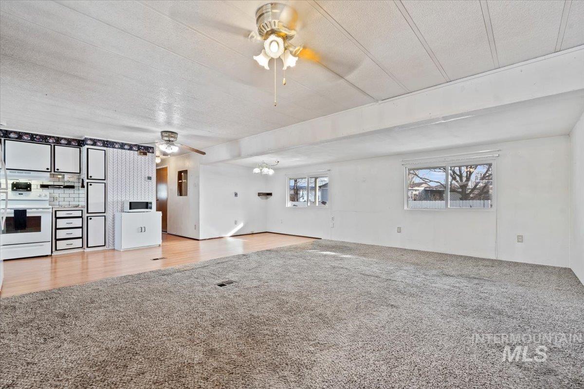 157 S Sunlight Avenue Property Photo 13