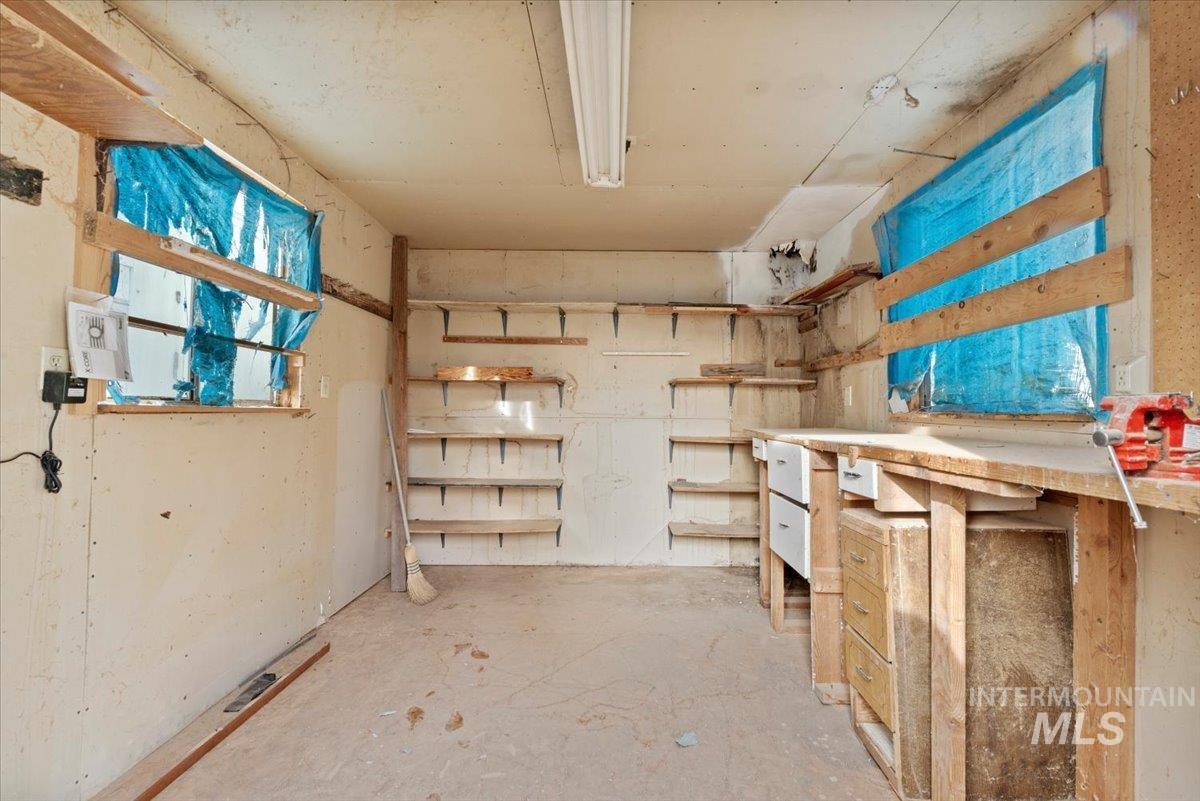 157 S Sunlight Avenue Property Photo 39