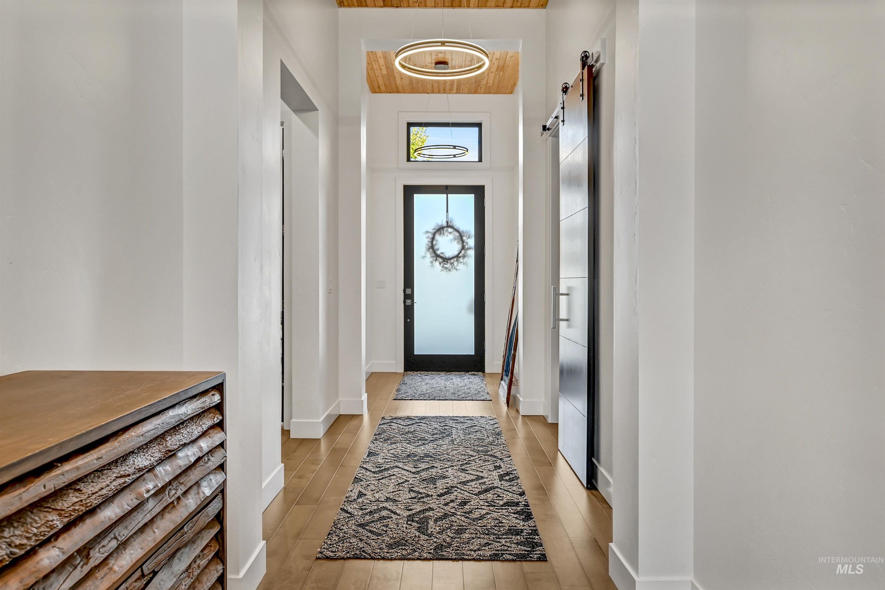 3353 S Eagle Brook Ln Property Photo 12