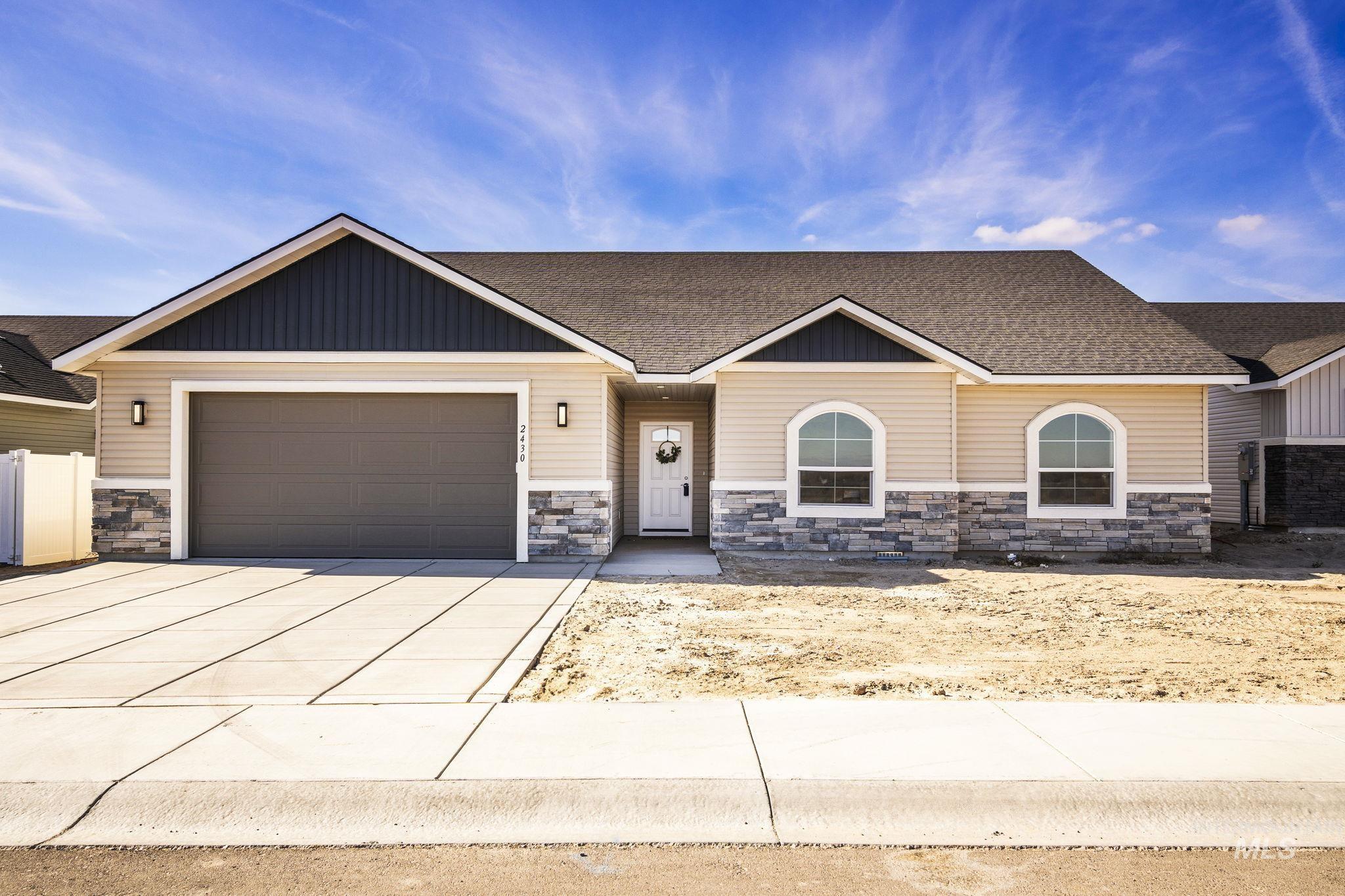 2430 Lotus Ave Property Photo