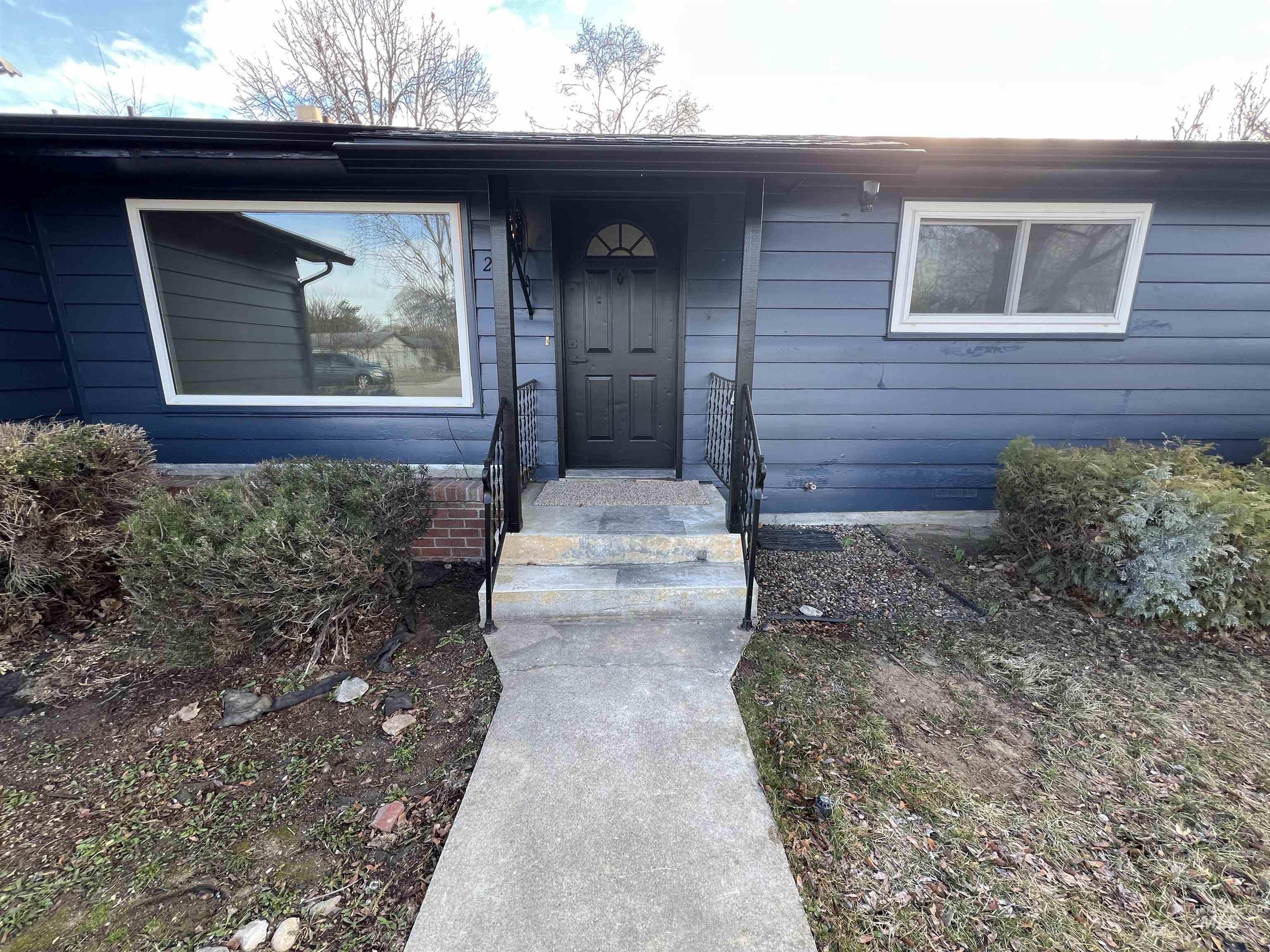 2311 Colorado Ave. Property Photo 3