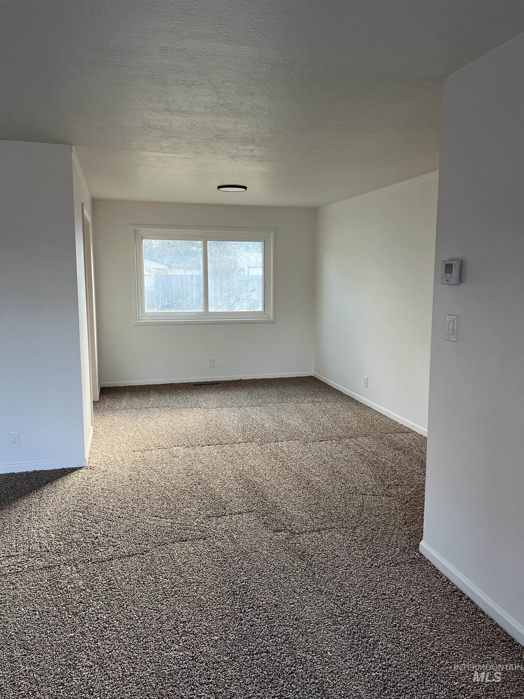 2311 Colorado Ave. Property Photo 6