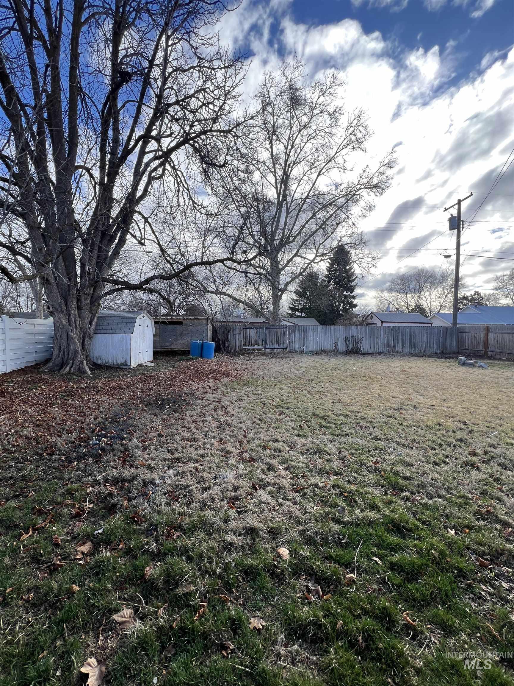 2311 Colorado Ave. Property Photo 20