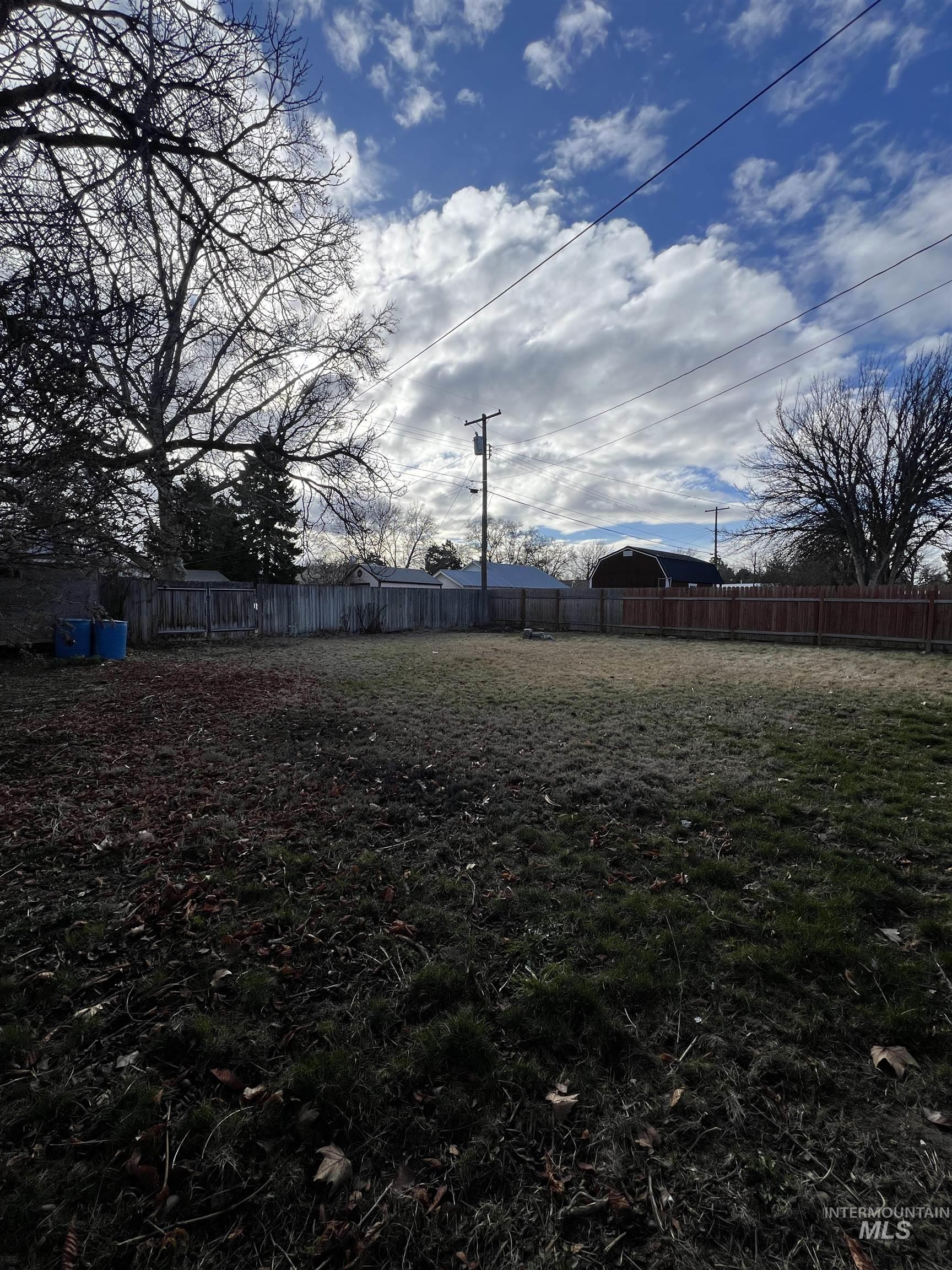 2311 Colorado Ave. Property Photo 21