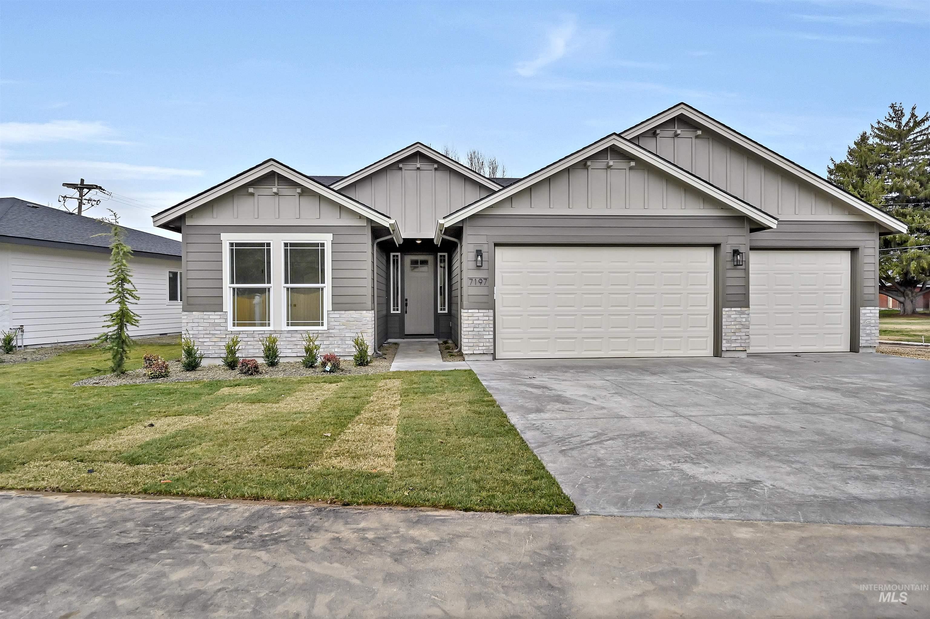Combes Acres Real Estate Listings Main Image