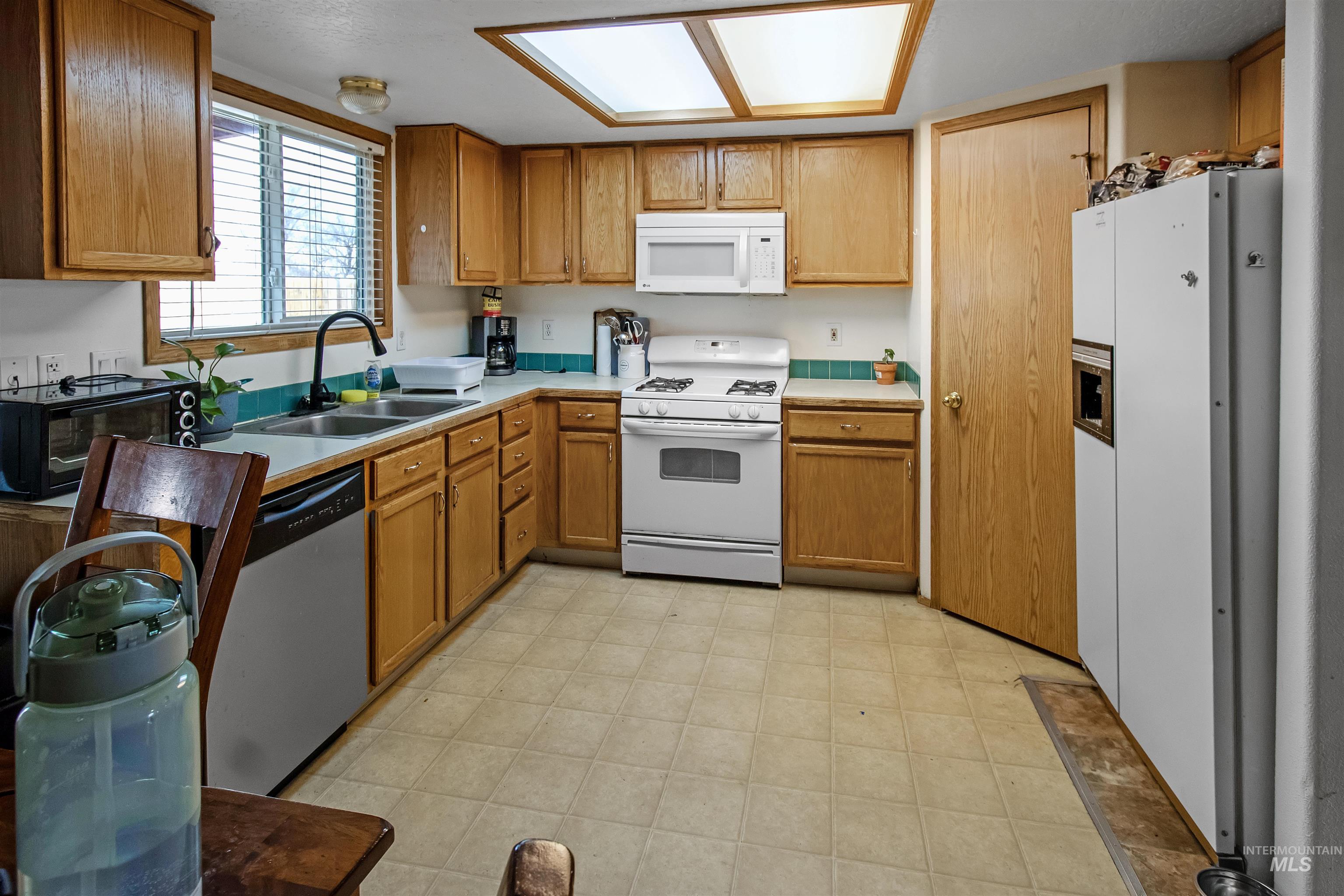 1071 Valley Ct Property Photo 17