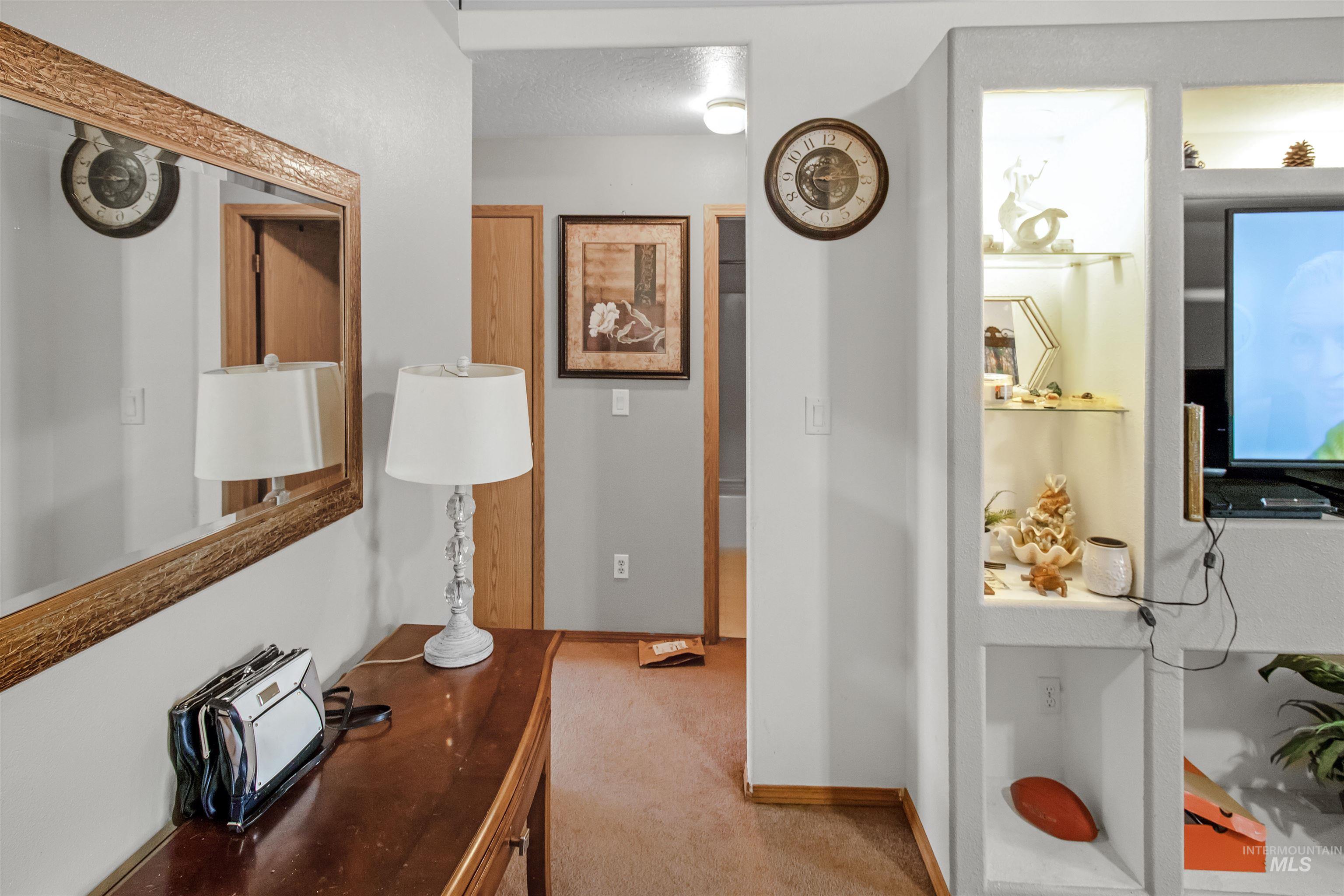1071 Valley Ct Property Photo 19