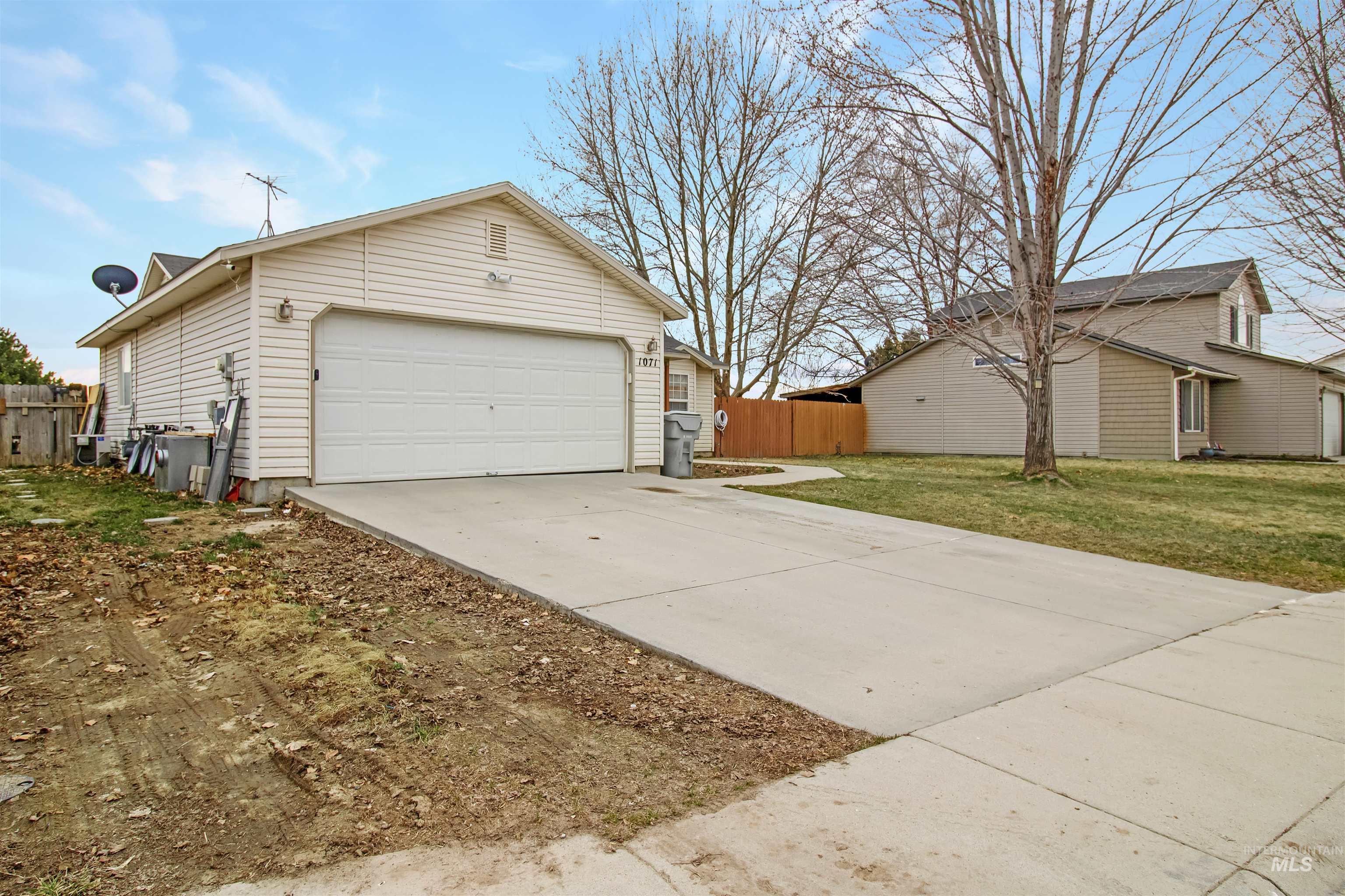 1071 Valley Ct Property Photo 34