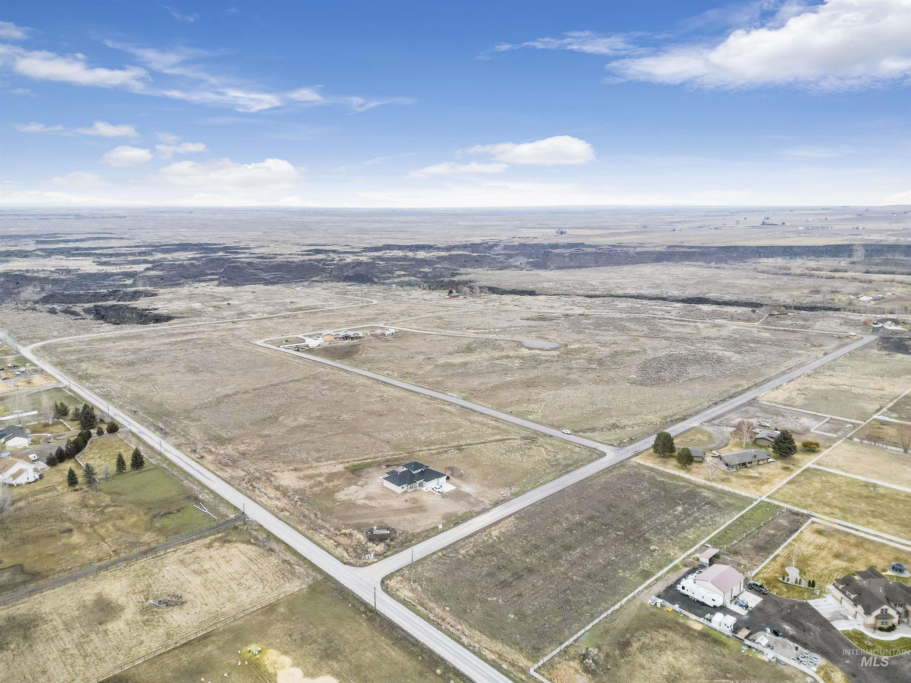 3531 E 4016 N Property Photo 17