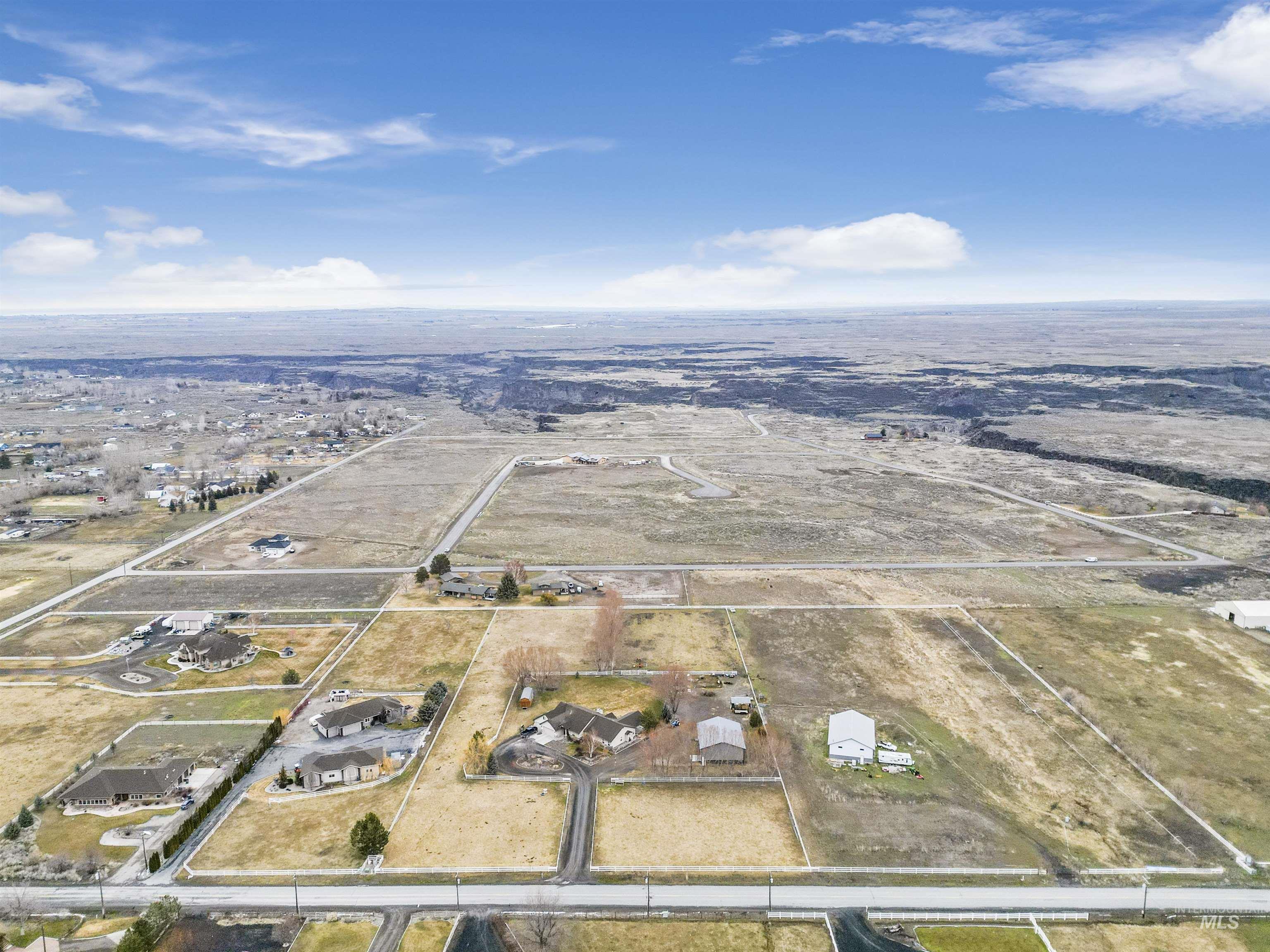 3531 E 4016 N Property Photo 18