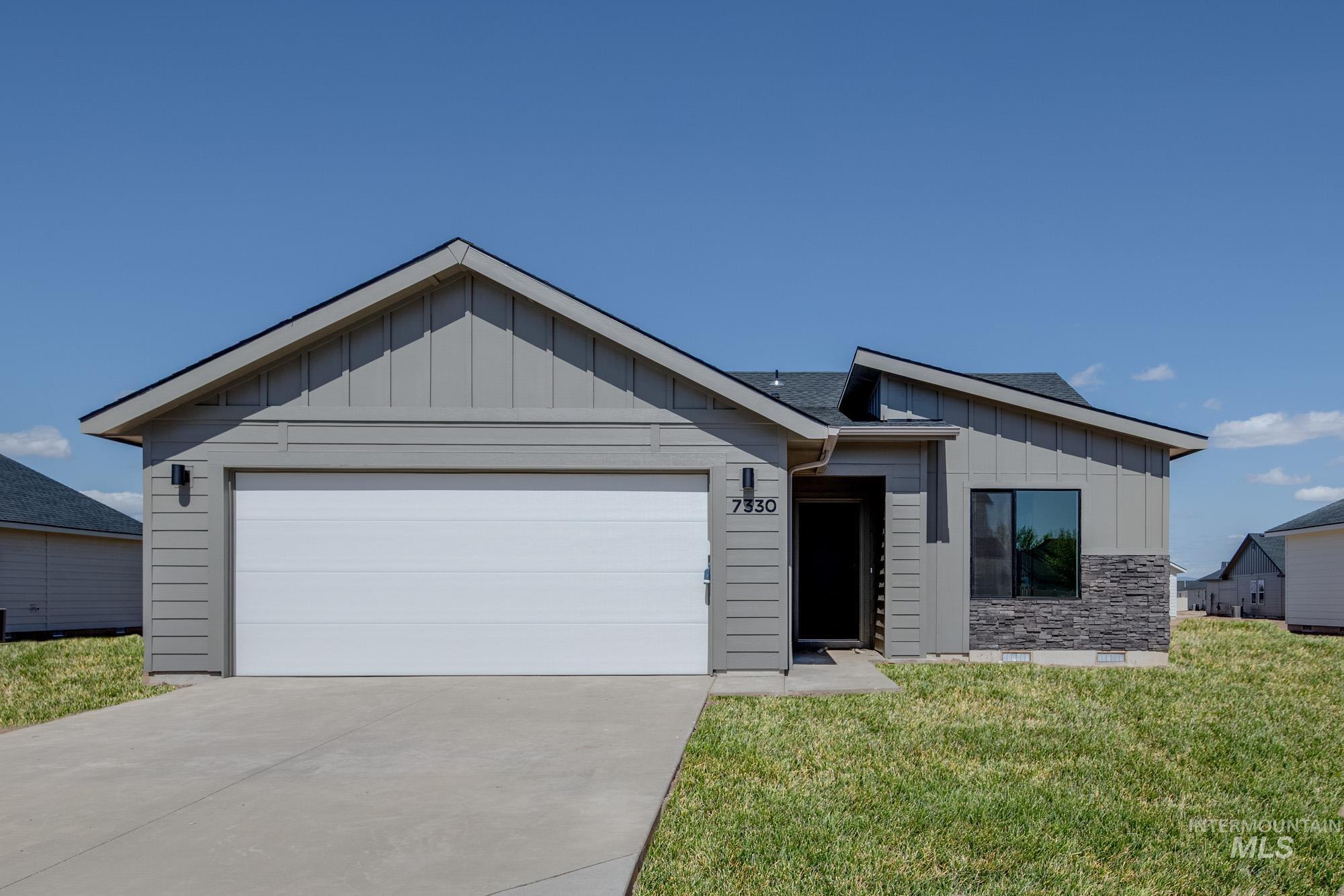 7330 E Dripping Springs Dr Property Photo