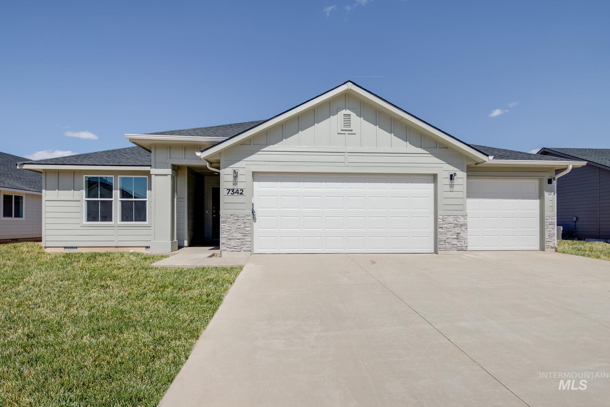 7342 E Dripping Springs Dr Property Photo