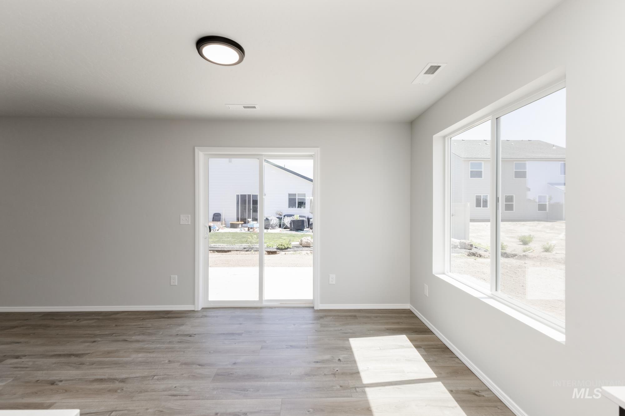318 Jadeite Ave Property Photo 17