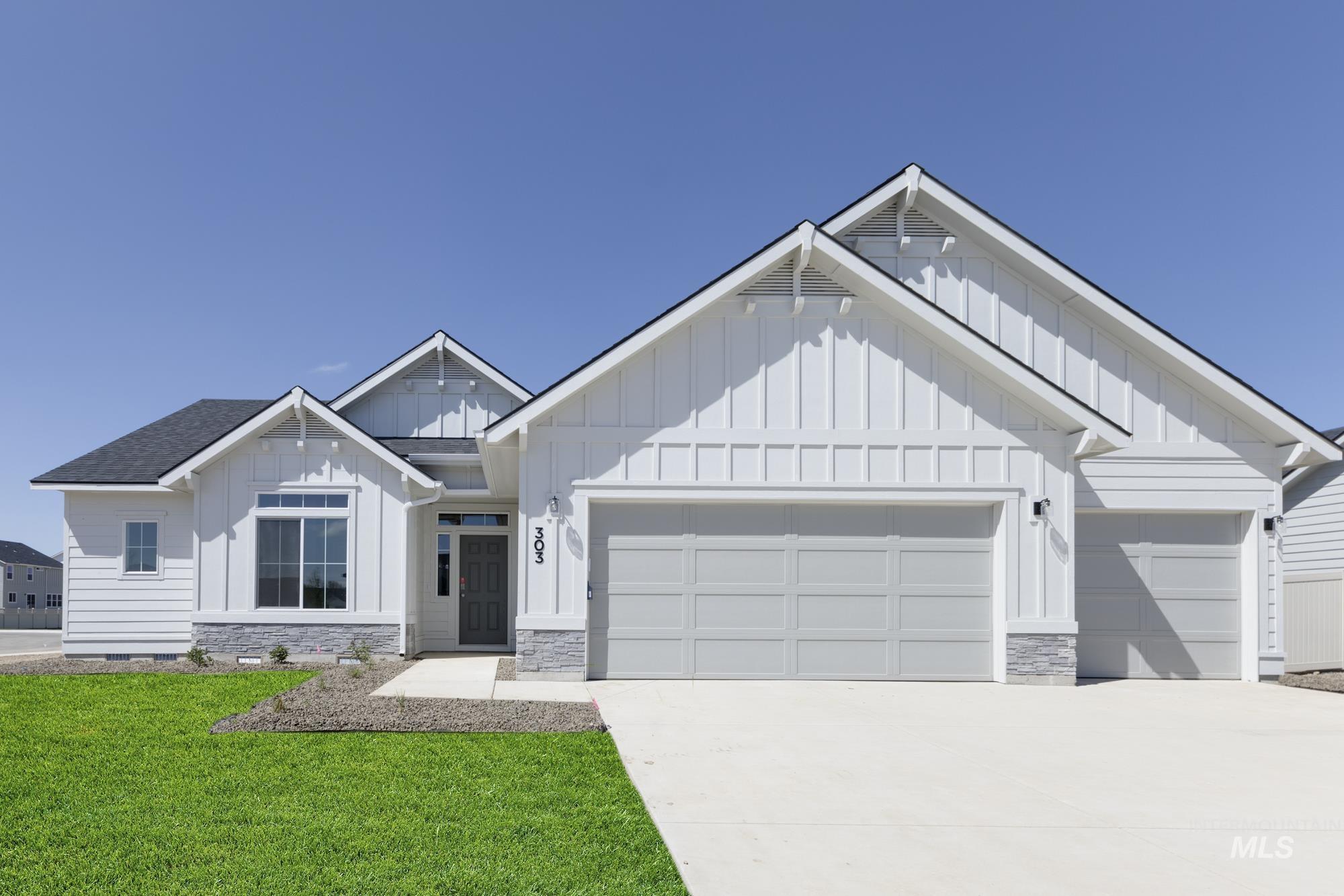 303 Gold Nugget Ave Property Photo 1