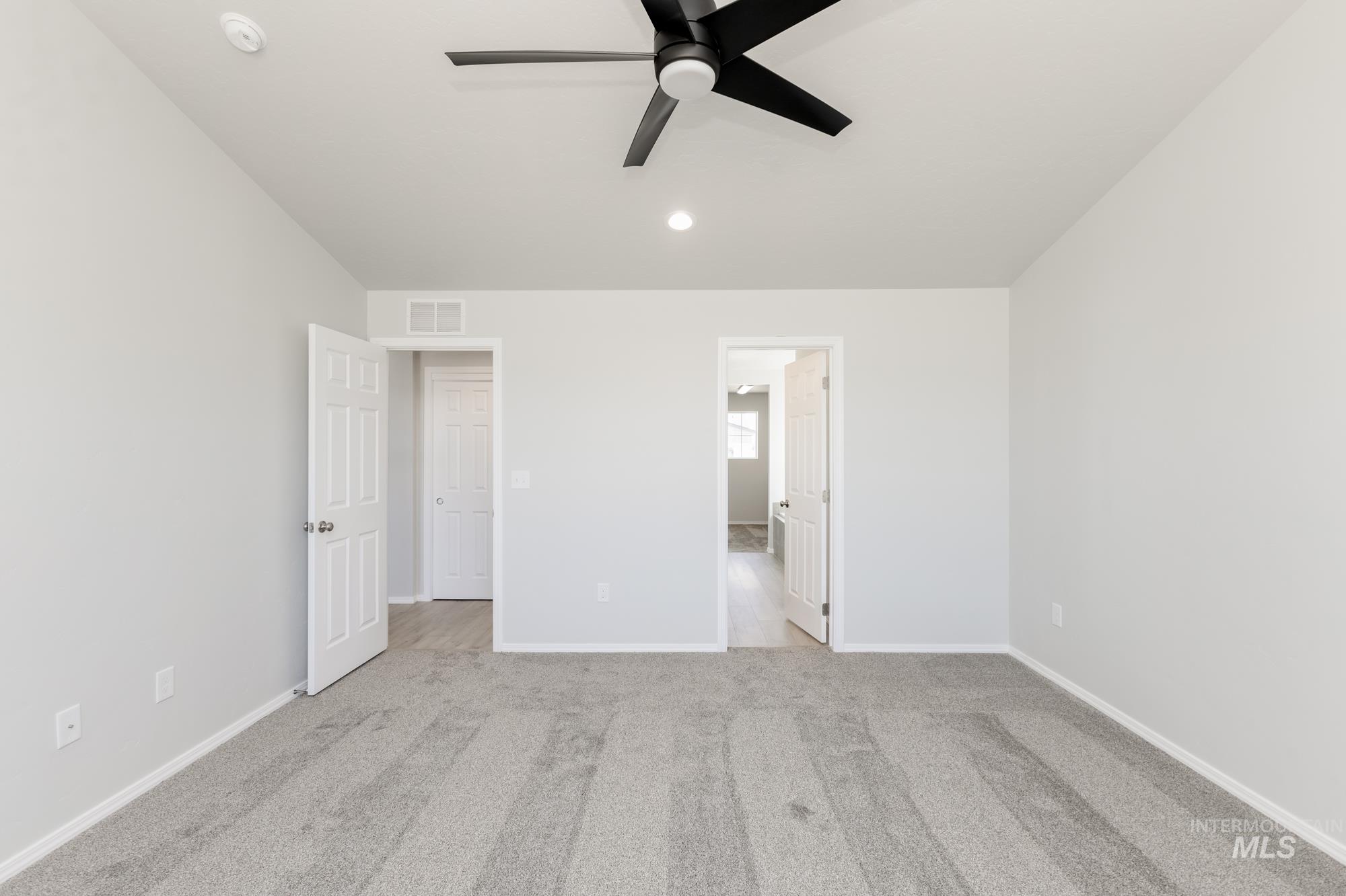 303 Gold Nugget Ave Property Photo 21