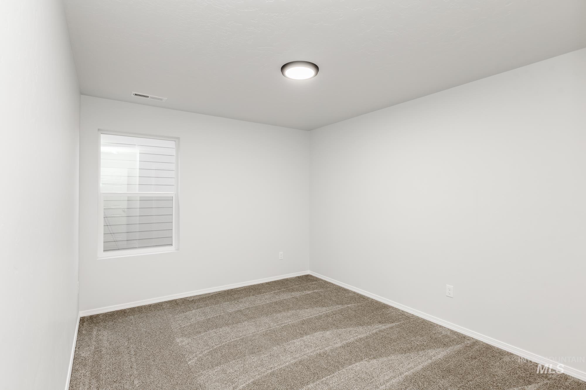 197 N Coltsfoot Ave Property Photo 12