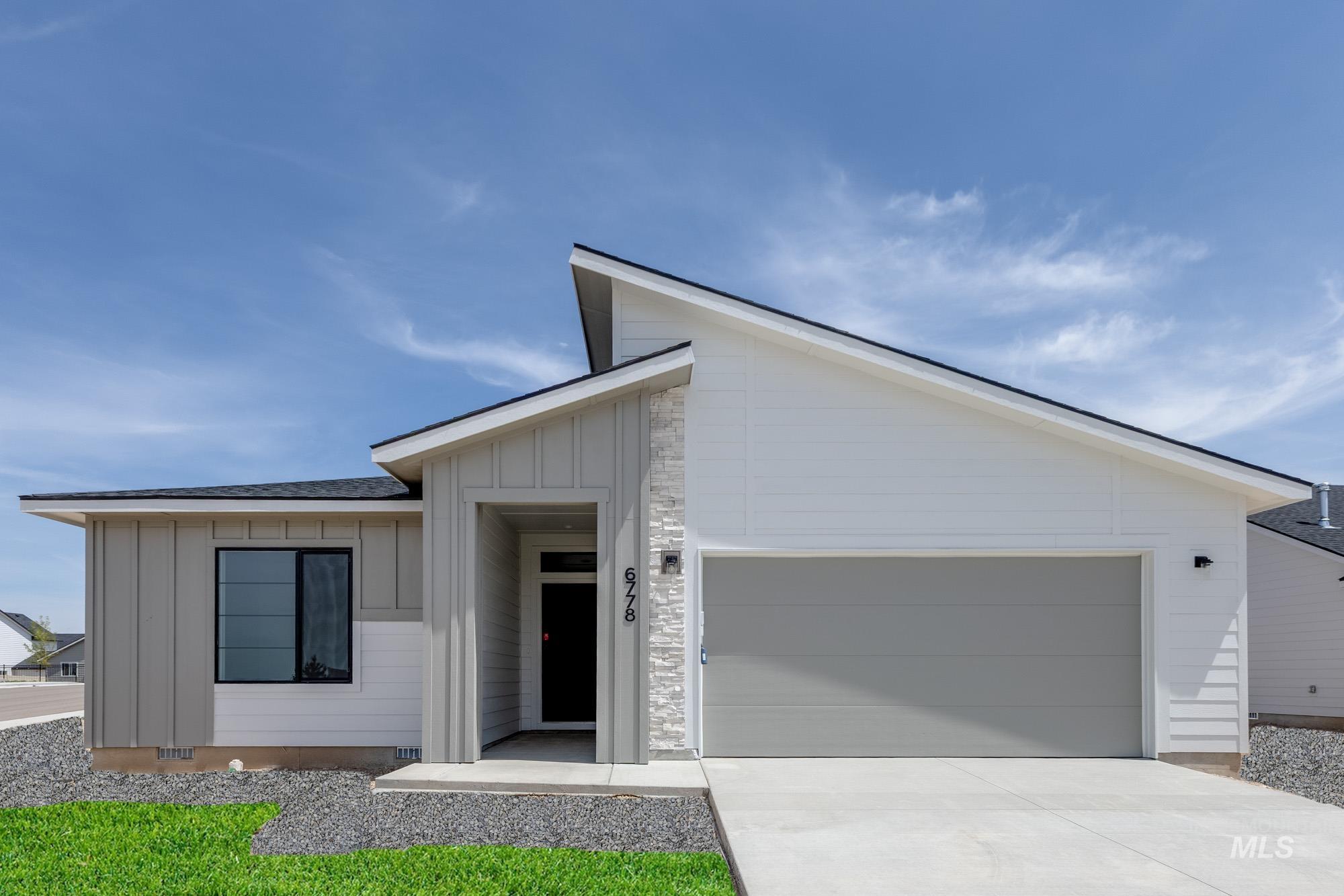6778 S Lumberton Way Property Photo 1