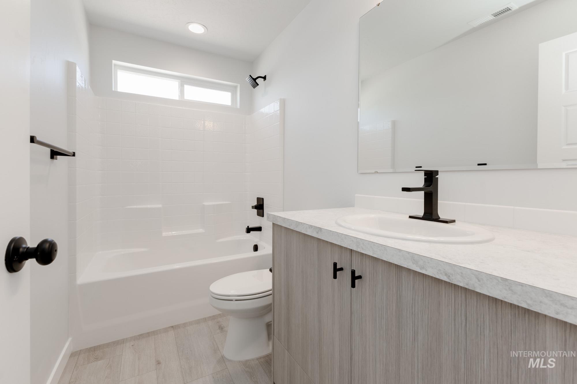 6778 S Lumberton Way Property Photo 12