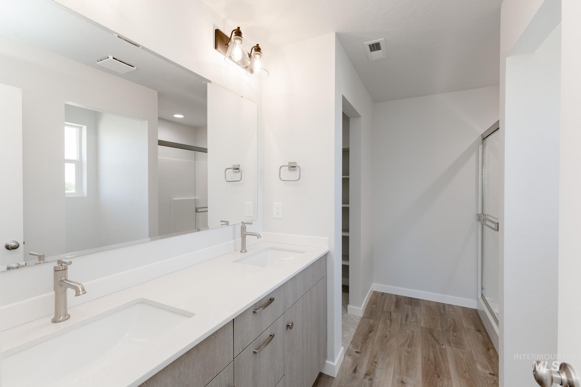 6756 S Lumberton Way Property Photo 18