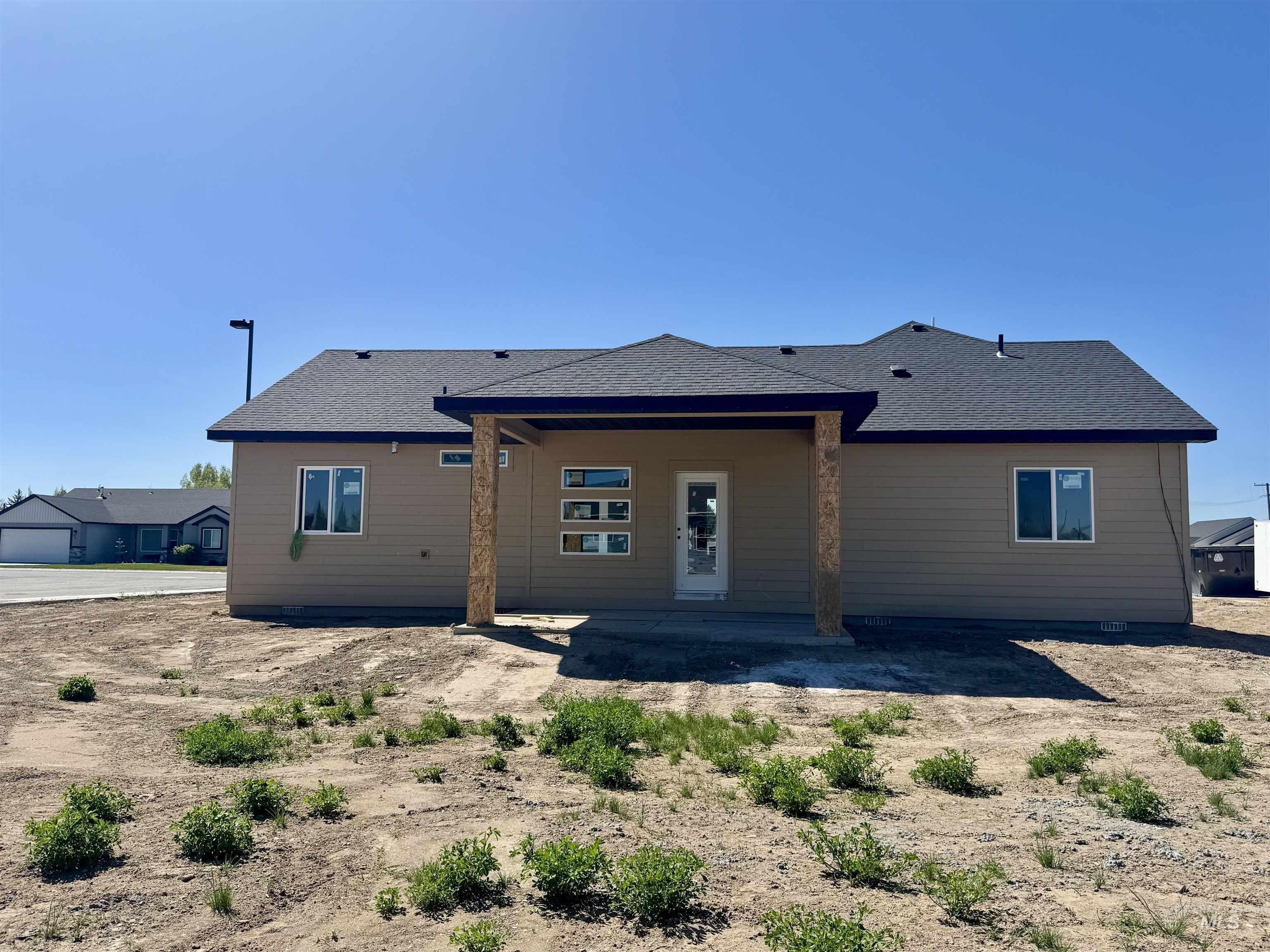 1102 13th Street Property Photo 2