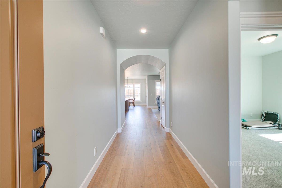 76 S Ziklag Ave Property Photo 3