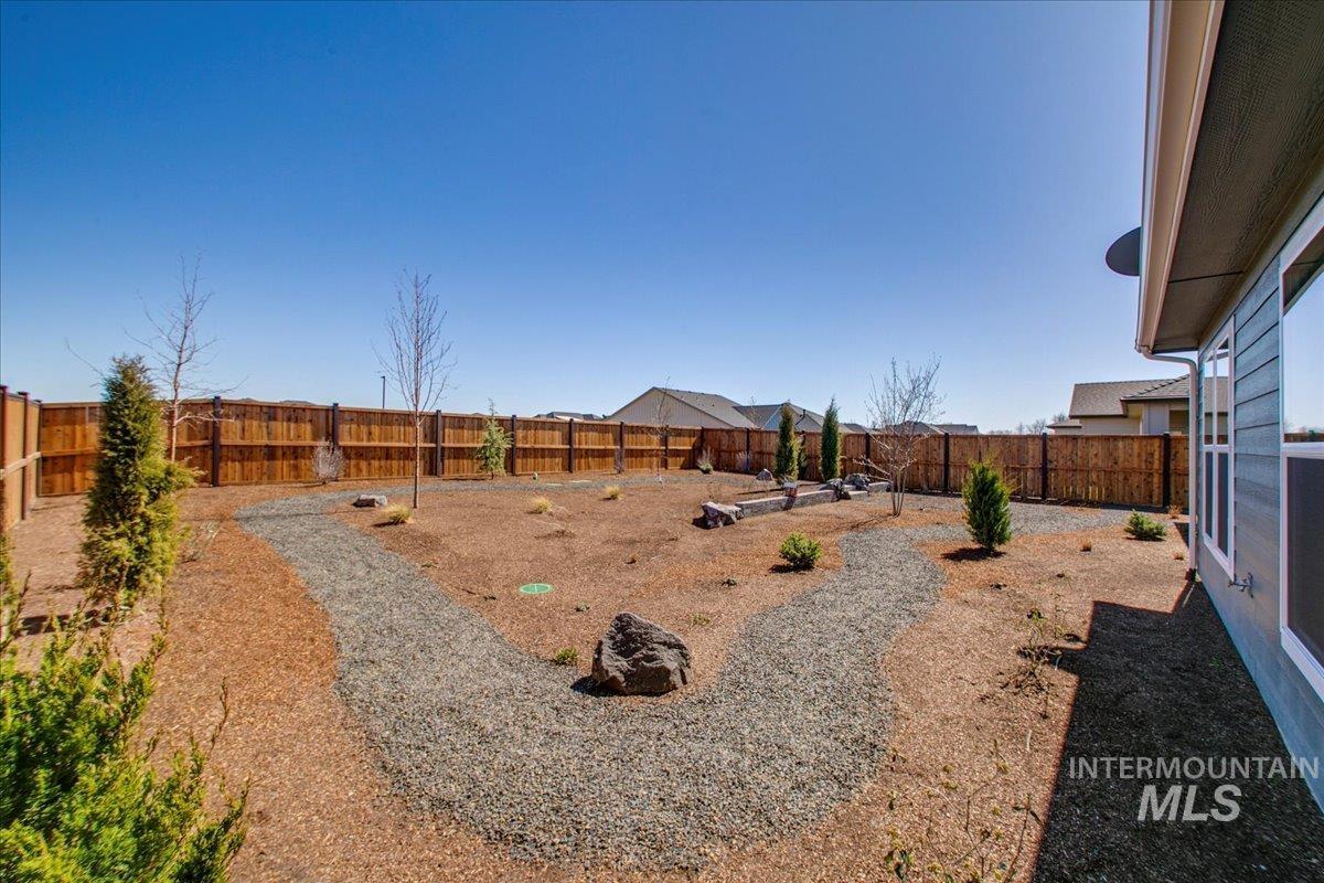76 S Ziklag Ave Property Photo 43