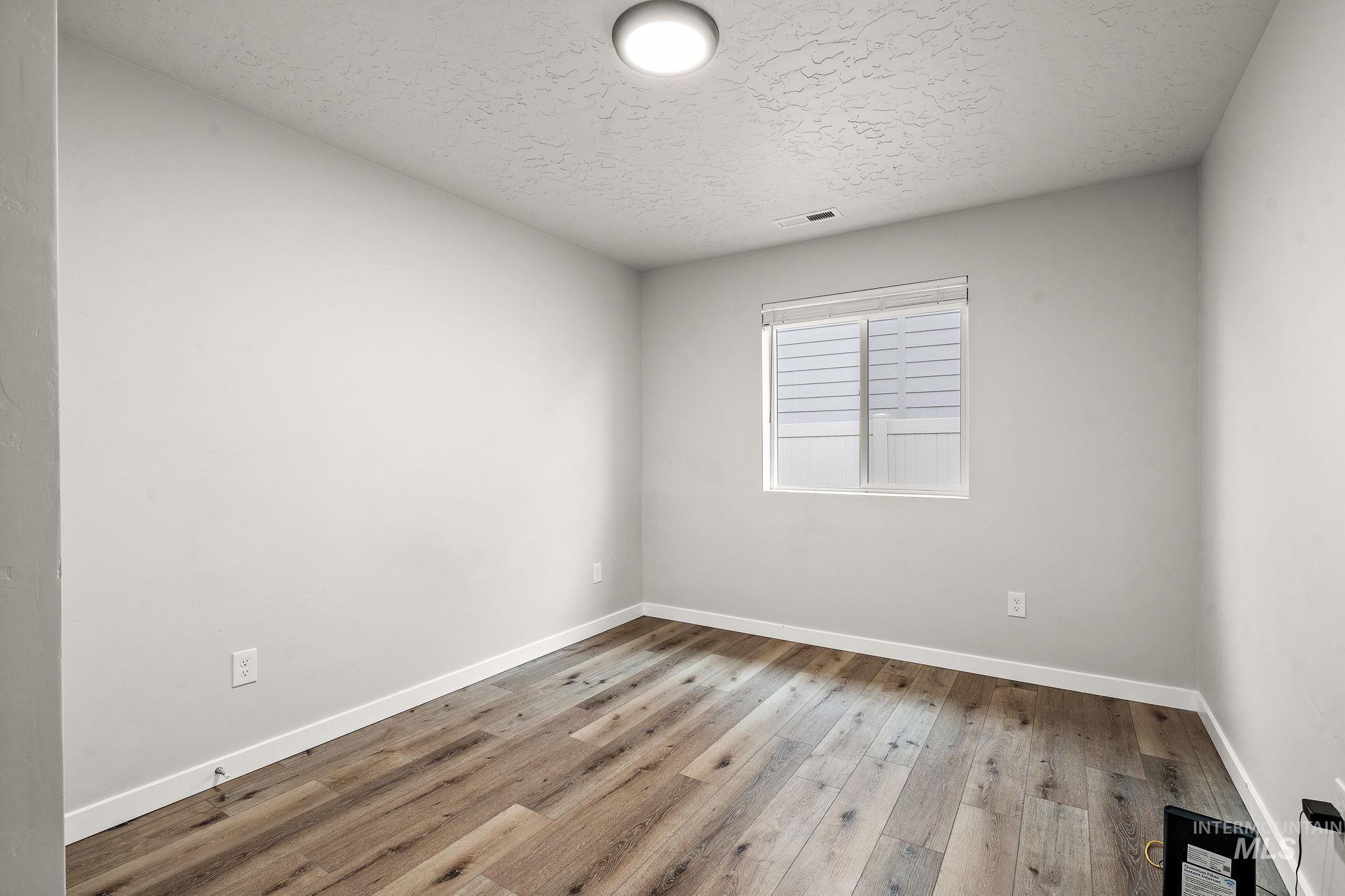 4890 N Elmstone Ave Property Photo 27