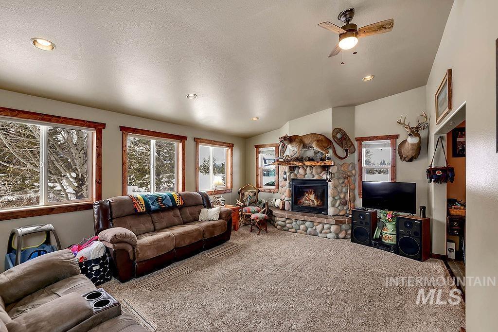 13274 Kokanee Dr. Property Photo 6